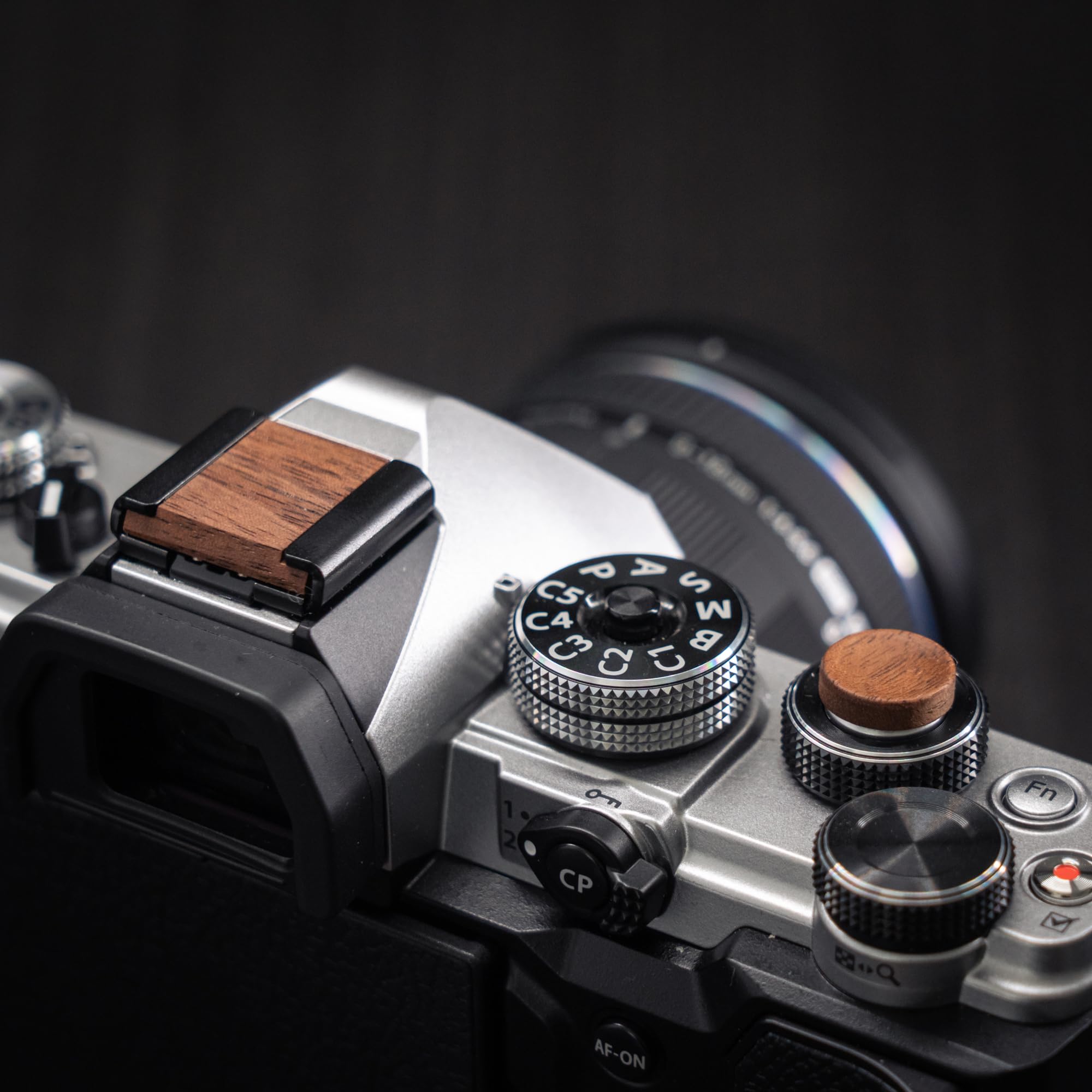 OLYMPUS PEN Lite E-PL5 （シャッターボタンのカバー無） Amazon | Iborrys ホットシューカバー + シャッターボタン贴セット