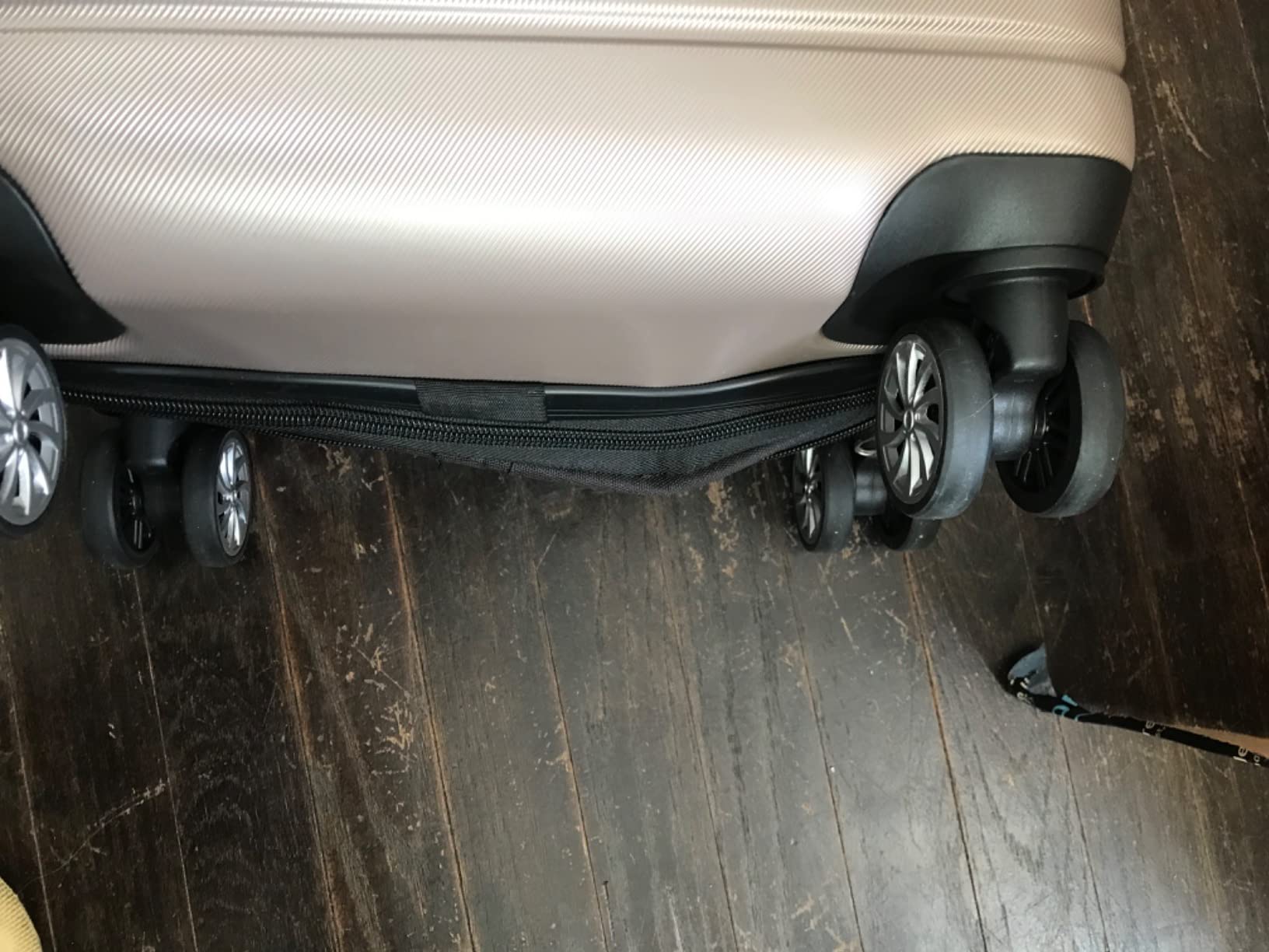 32/mo Finance DELSEY Paris Jessica Hardside Expandable Luggage with