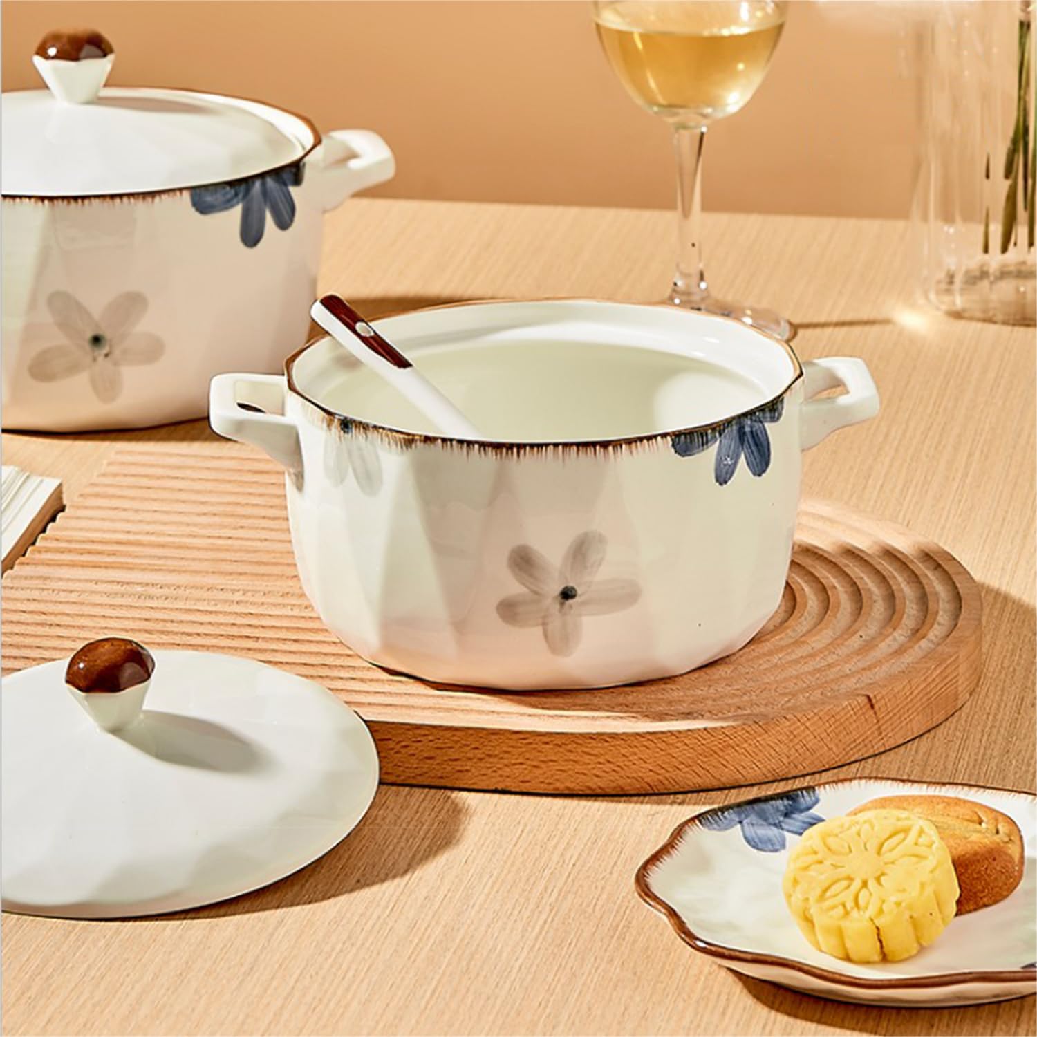 Suppenschüssel mit Deckel, große Ramenschüssel, Keramik, Instant-Nudelschüssel, mikrowellengeeignet, große Suppentasse (weiße Blume, 1600 ml)