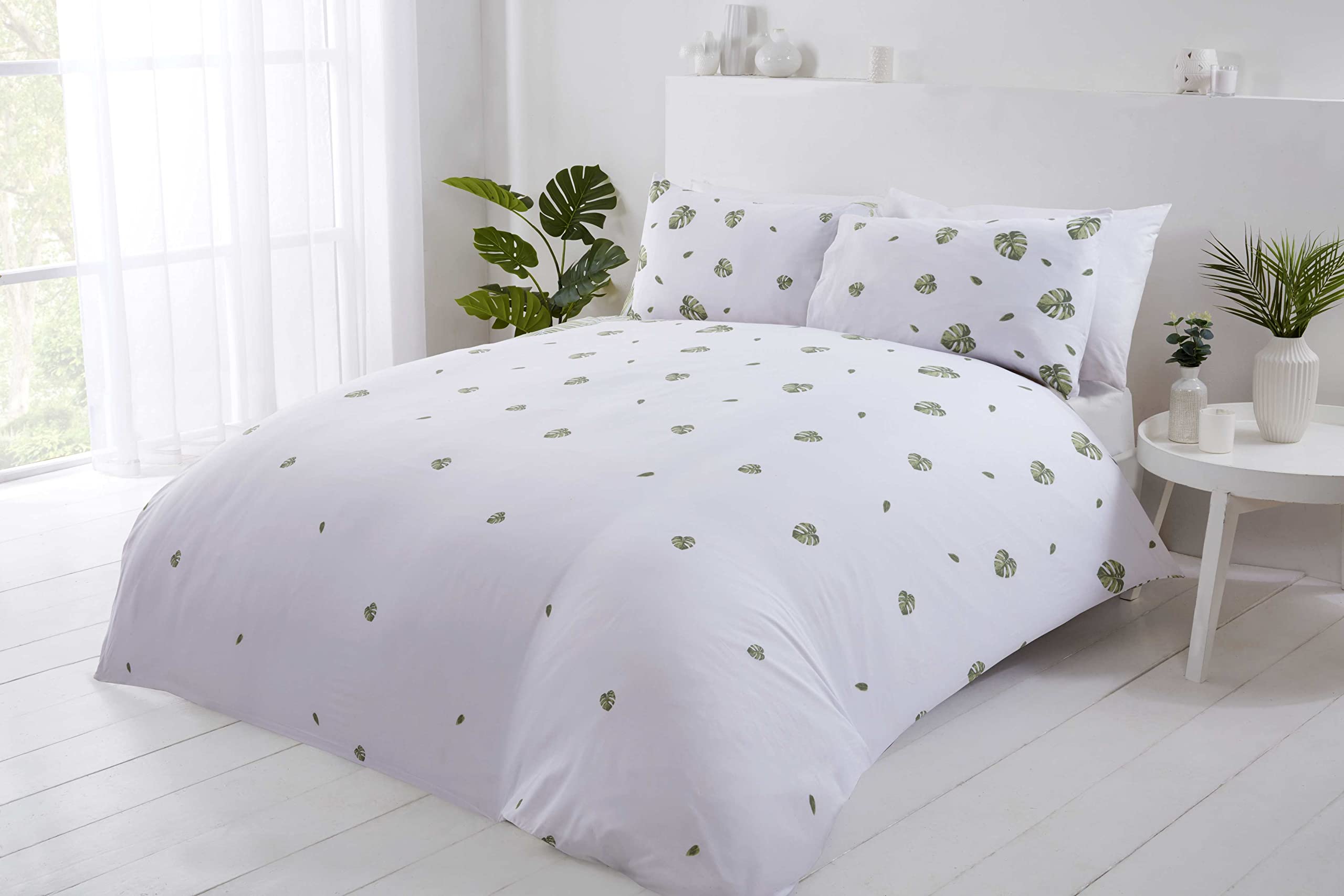 Rapport Home Furnishings Tropics Palm Tree Leaves Reversible Duvet Cover Set Bedding Set (Single, Green) - Image 2
