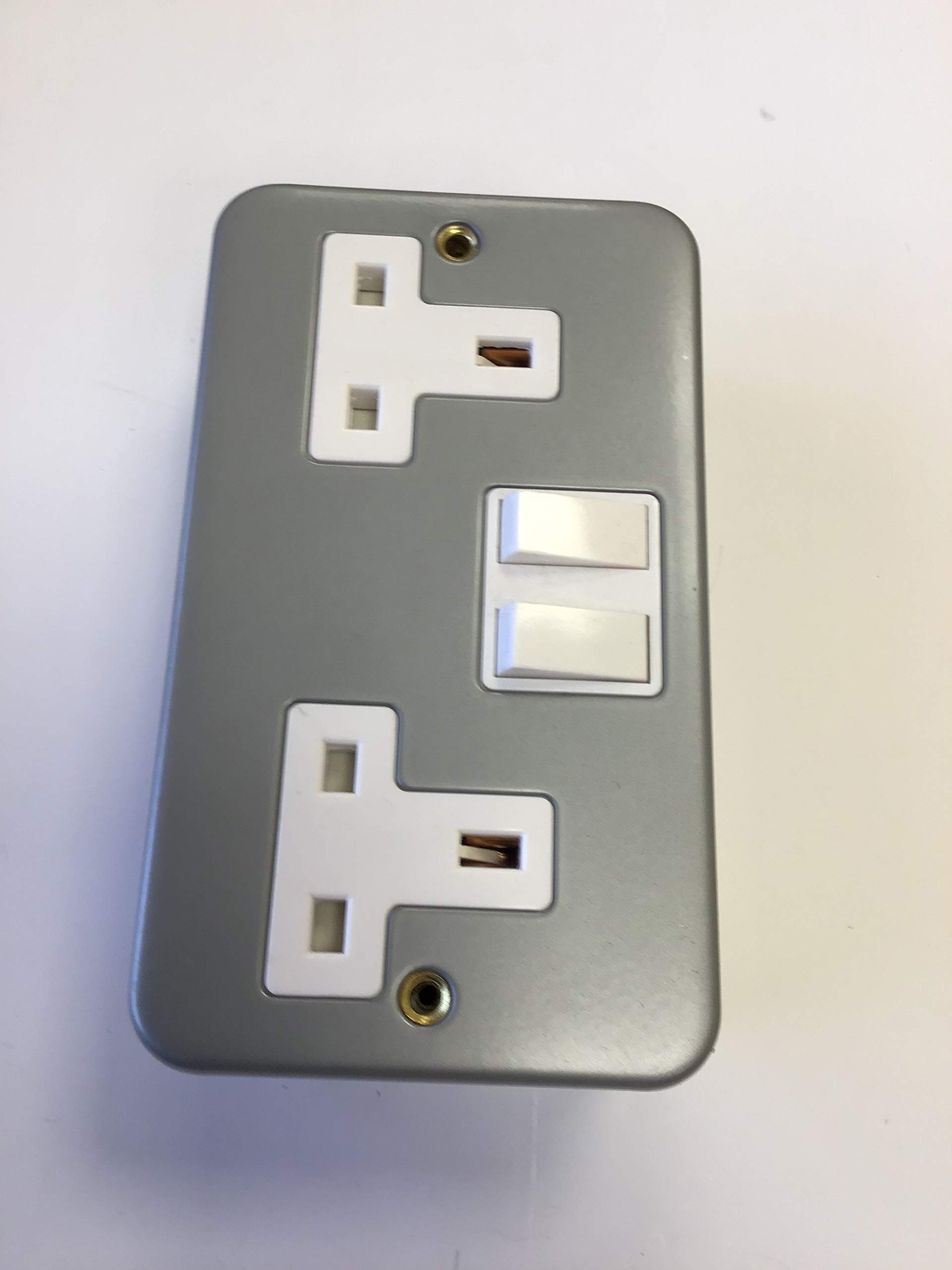 Metal Clad 13A 2G DP Socket Outlet Switched CL036