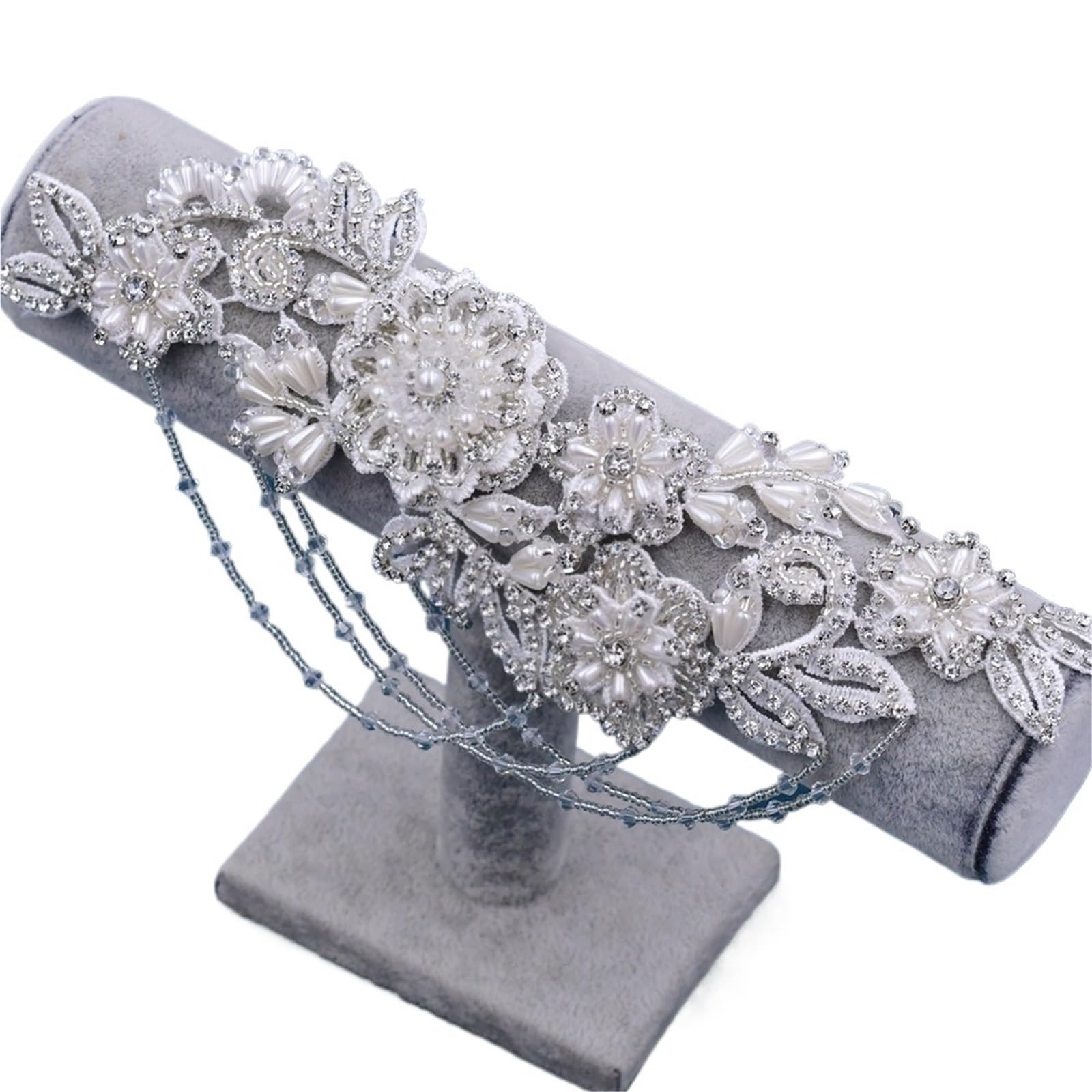 Écusson à fleurs strass pour personnaliser une robe de soirée ou customiser votre veste