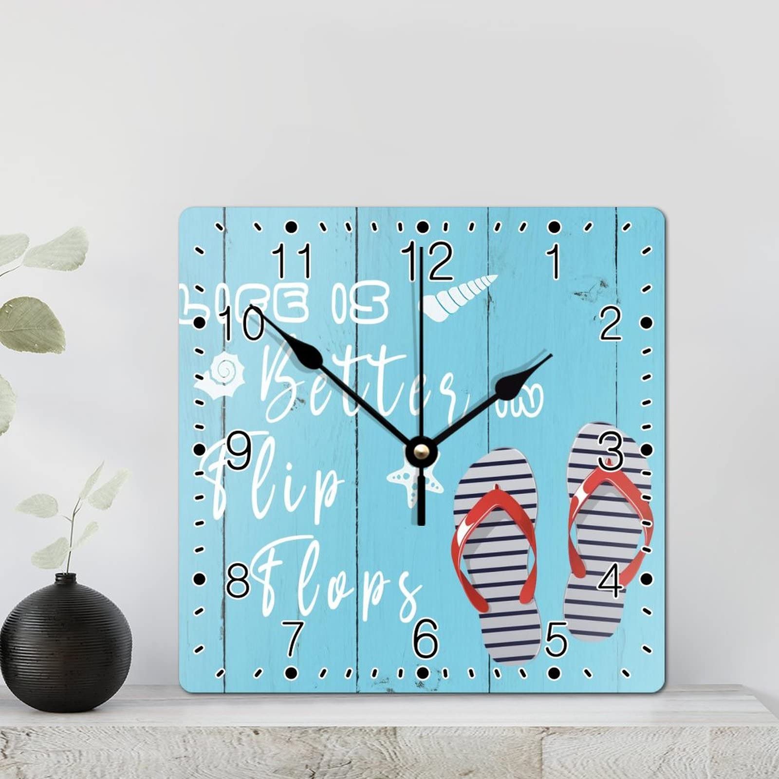 Horloge murale tongs colorée de 30 cm idéale pour un salon esprit bord de mer