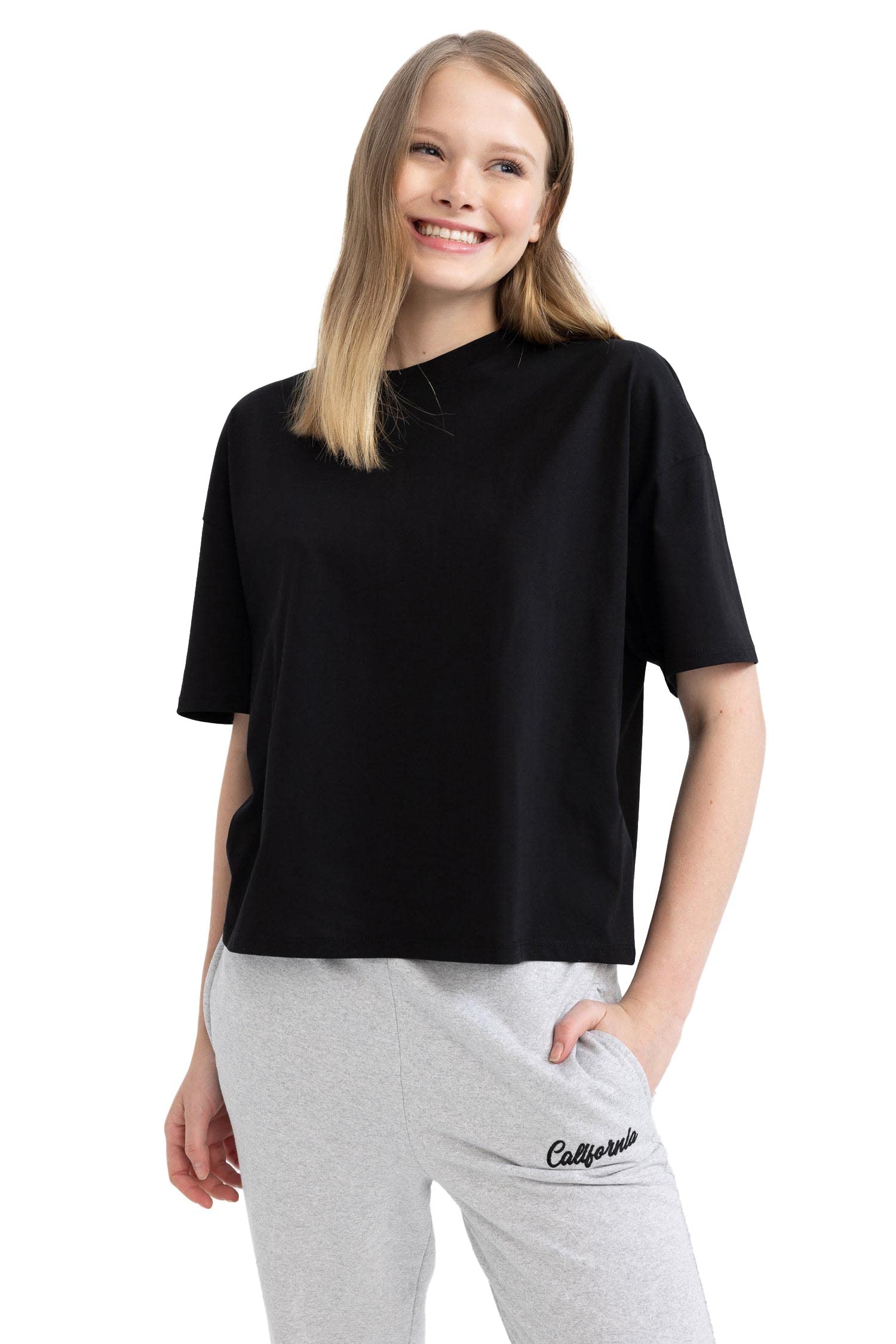 Kadın Coool Loose Fit Kısa Kollu Basic %100 Pamuk Tişört
