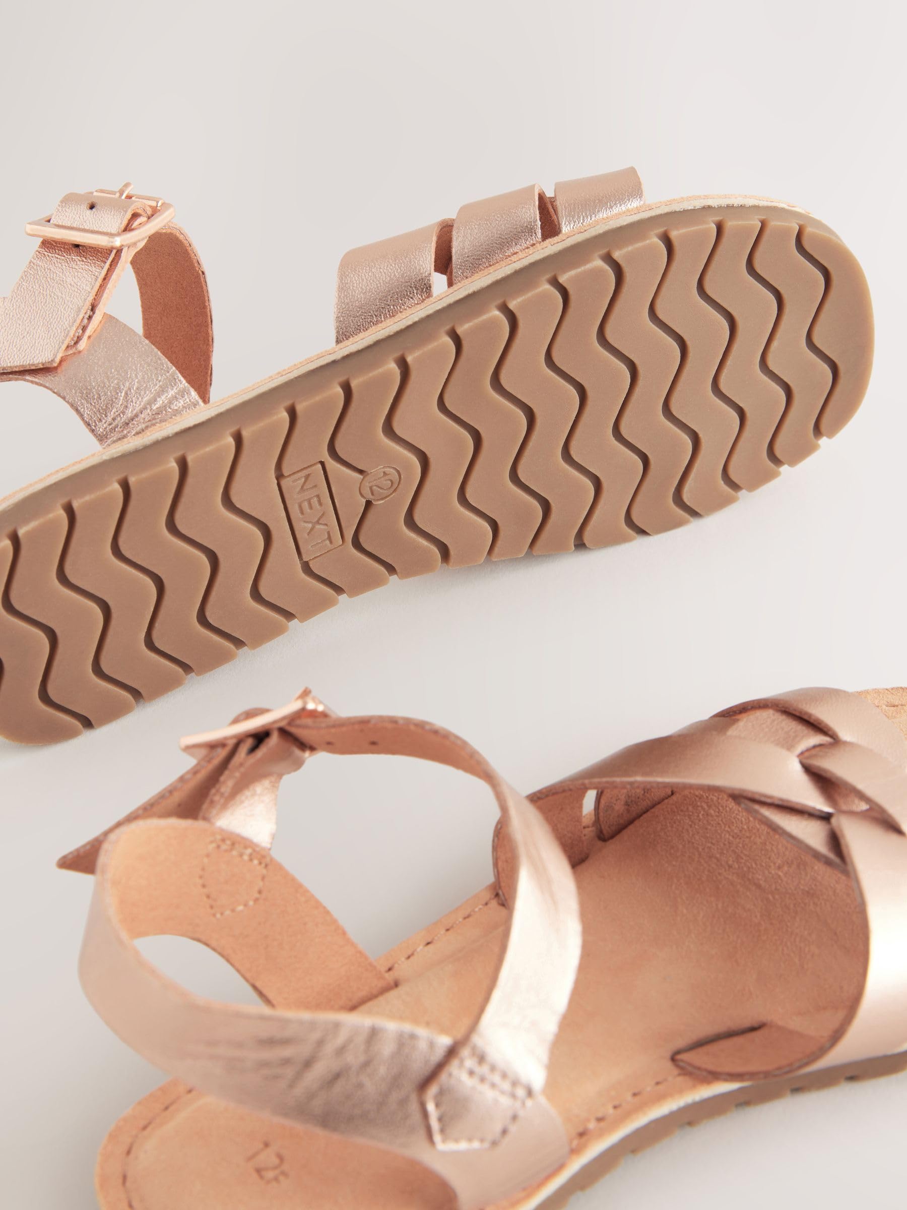 NEXT Fille Sandales tissée en cuir
