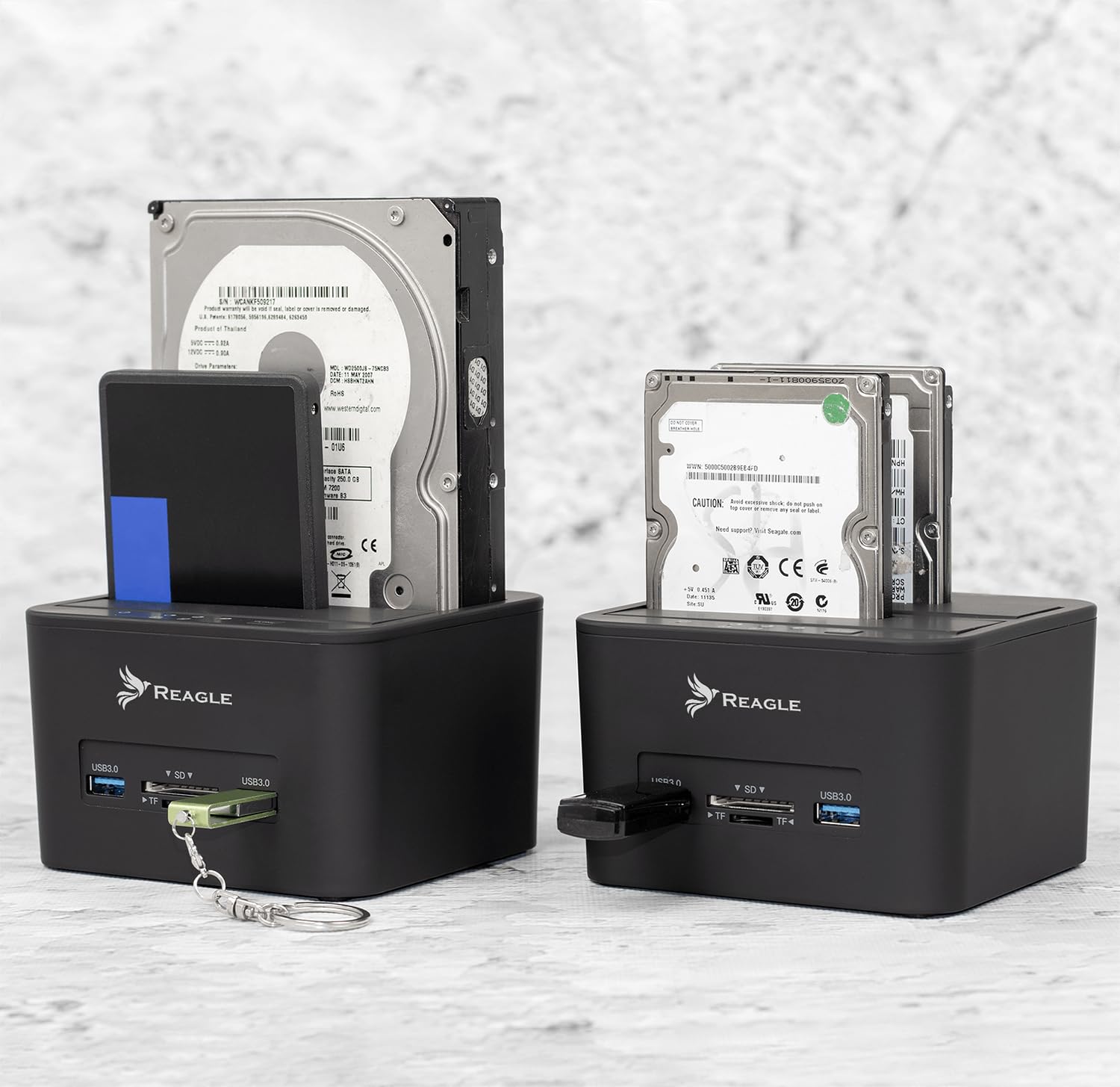 Reagle Dual Bay Stacja dokująca do HDD/SSD, obsługa 32 TB, USB 3.2 Gen 1, czytnik kart, klonowanie offline, kompatybilna z Windows/Mac