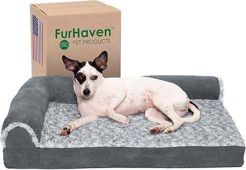 Furhaven - Cama para perro de espuma viscoelástica, de piel sintética y gamuza, en dos tonos, estilo diván, en forma de L, color gris piedra, talla M