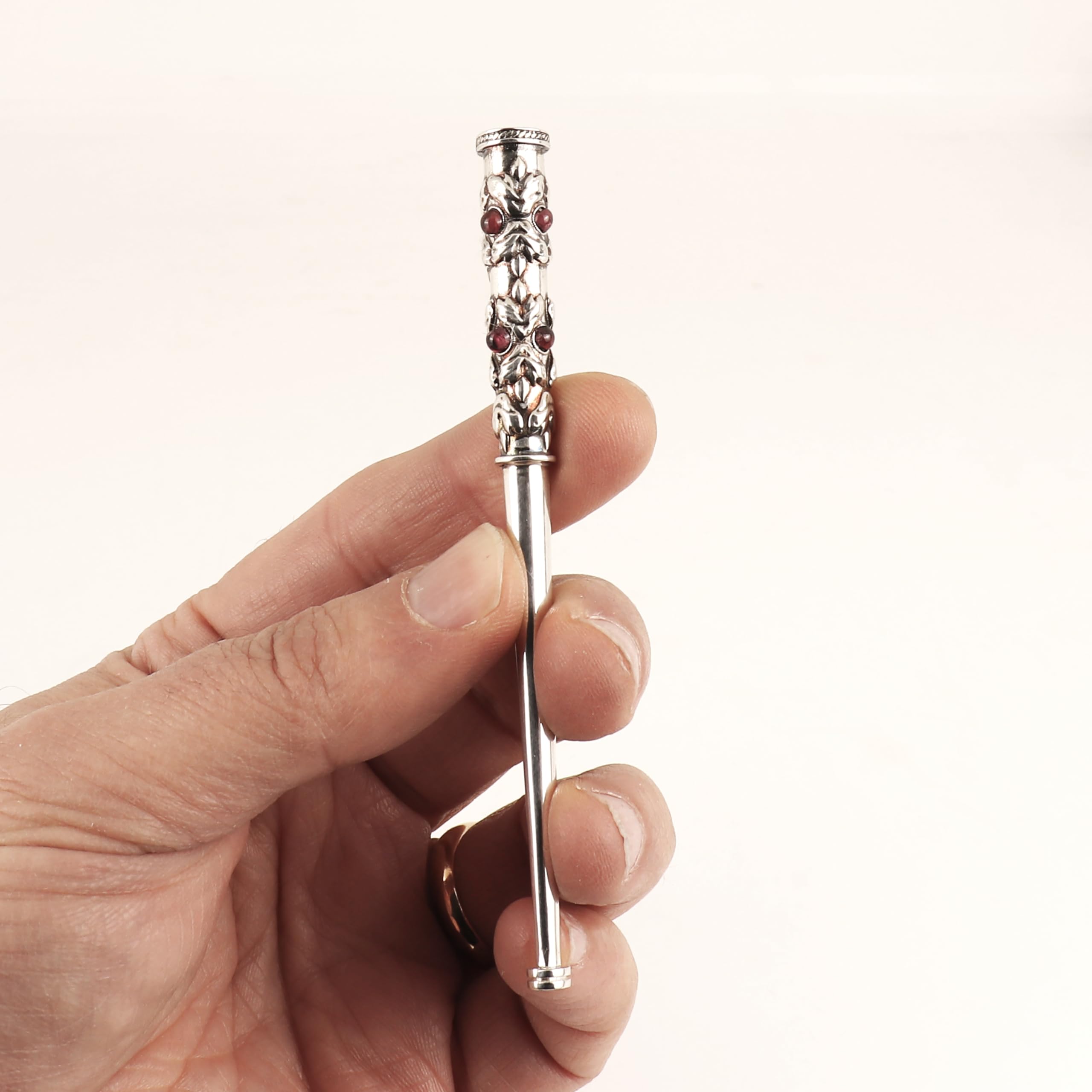 Amazon.com: Silver Cigarette Holder with Garnet Stones for Slim Size  Cigarettes : Health & Household