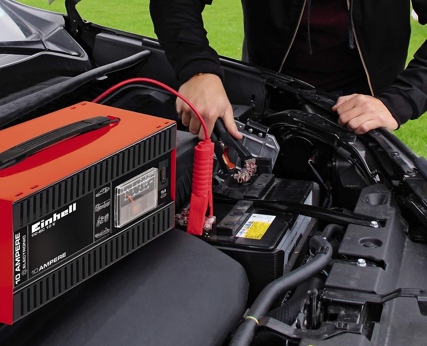 Einhell CC-BC 10 E Batterie-Ladegerät 12 V 5-200 Ah Stahlblechgehäuse