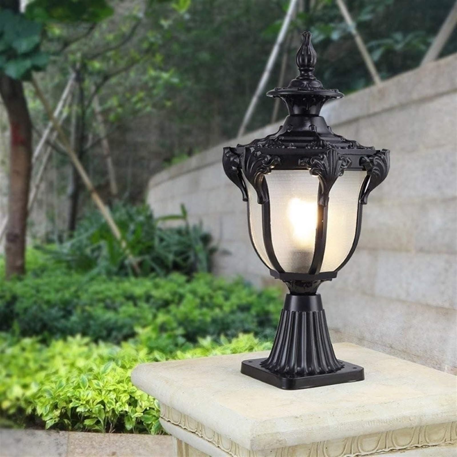 Europejskie zewnętrzne lampy słupkowe, szklana kolumna, lampa do ogrodu, na taras, patio lub podwórko, filar, dekoracja krajobrazu, latarnia, czarna, 24 x 59 cm