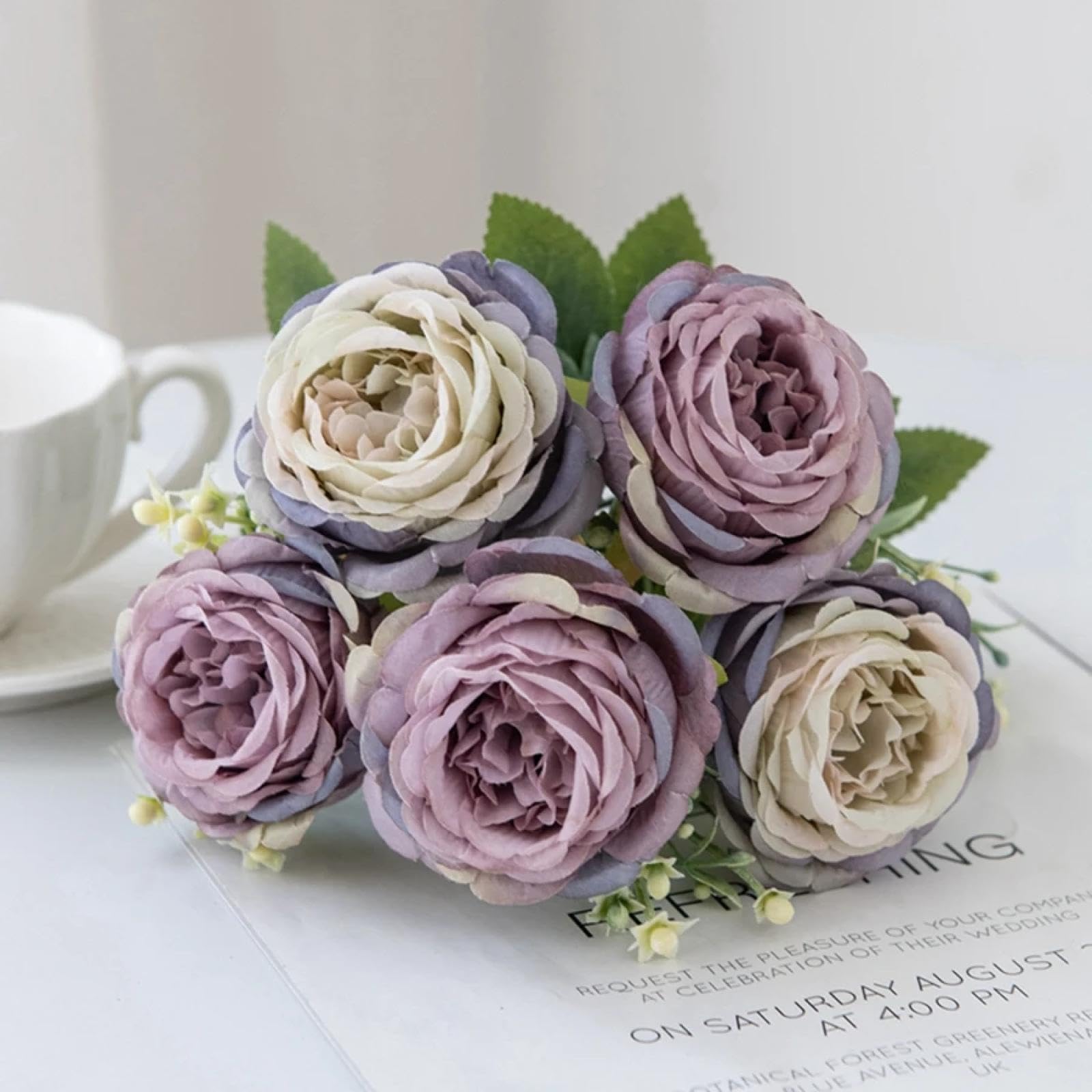 Pivoines artificielles violettes : offrez un bouquet éternel pour mariages et grands moments