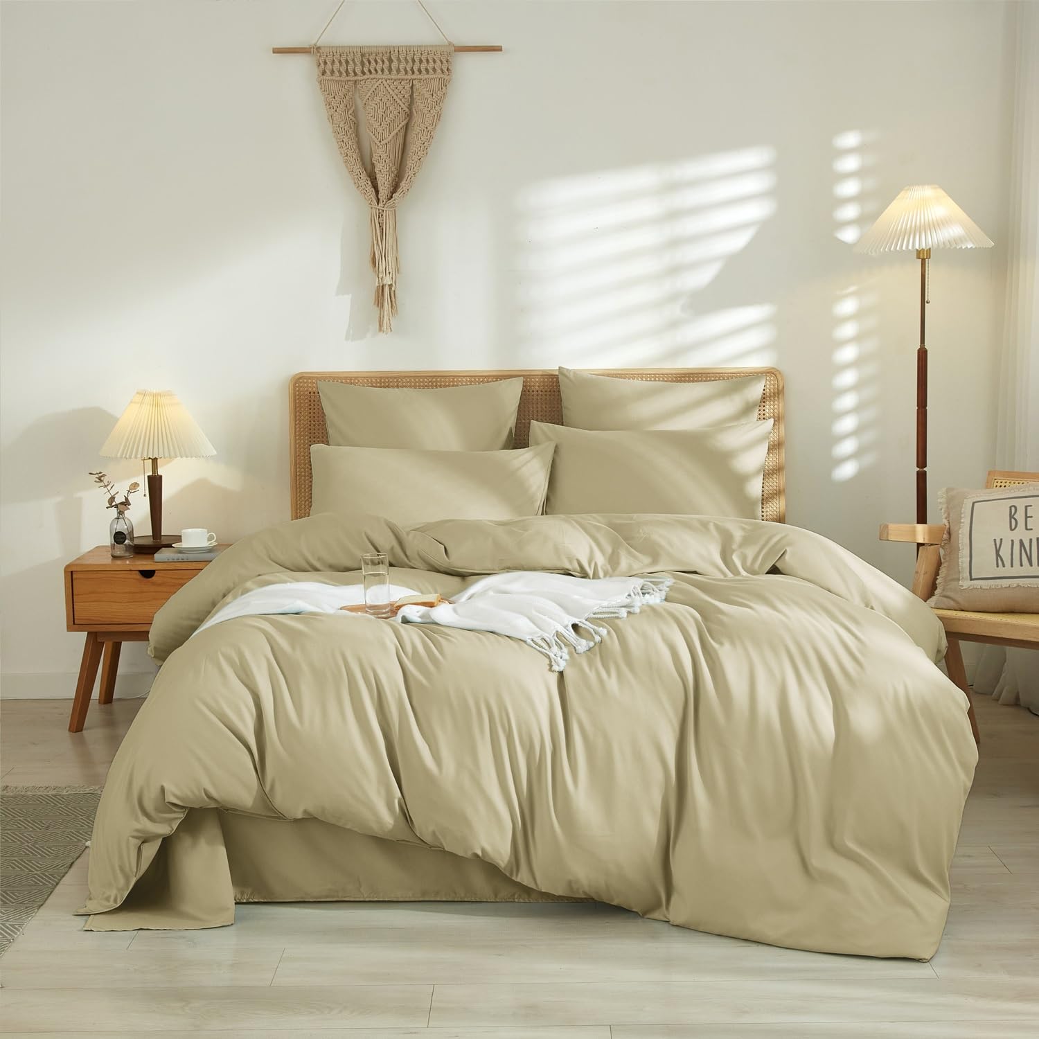 Duvet Cover Set for 135/150 Bed, Beige, 100% Microfibre, Breathable, Soft, Modern, Duvet Cover 240 x 220 cm and Pillowcases (50 x 75 cm)