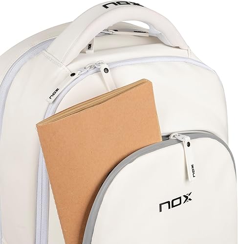 Miniatura 8 de NOX Padel Backpack PRO SERIES  Protección acolchada para raqueta y portátil de capacidad 28L  Bolsillo ventilado para calzado y correas acolchadas