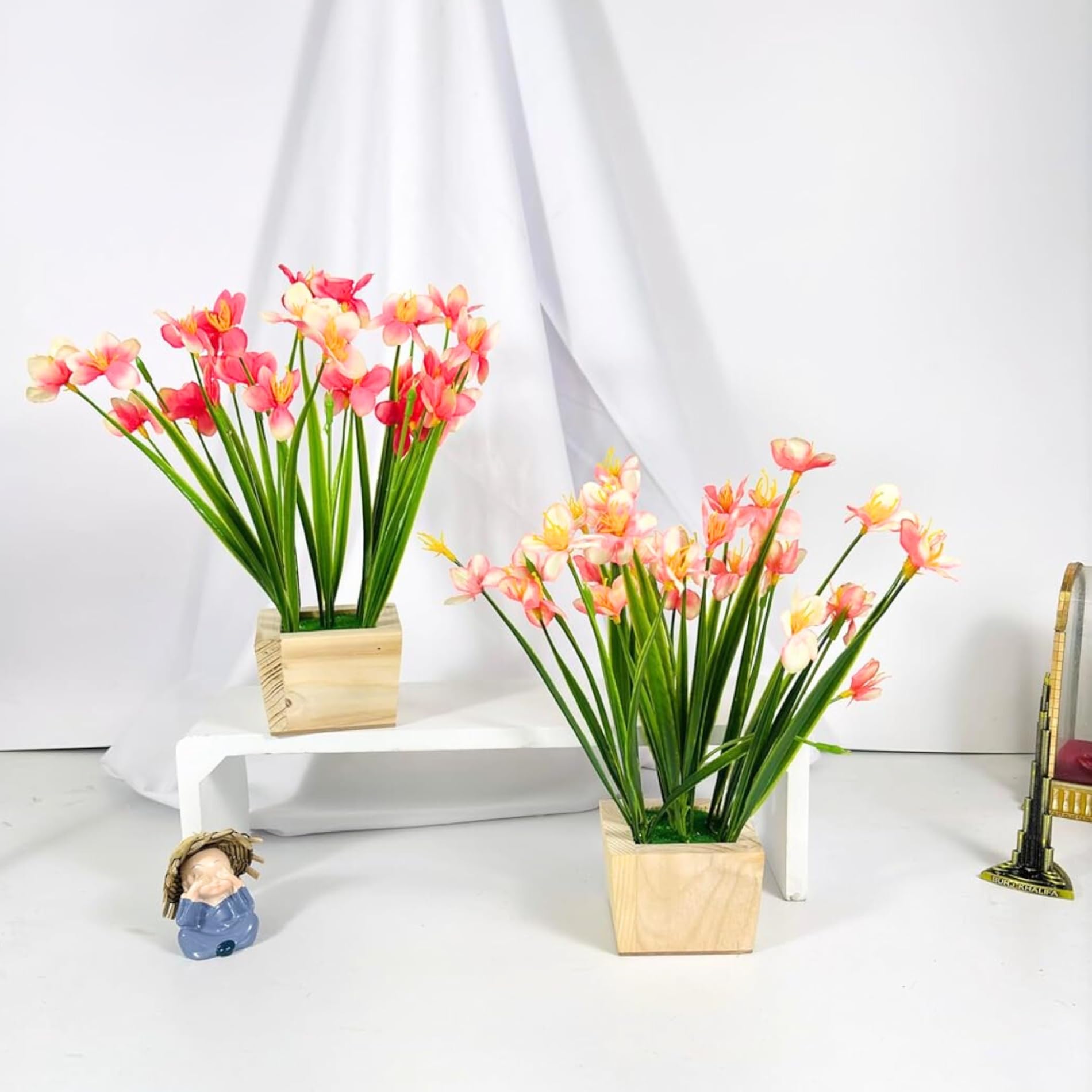 Artificial Grass Bush with Daisies Flowers Wood Plants, Office Bedroom Living Room Tabletop Bathroom Decor for Indoor Plants Home Wedding Farmhouse Decor | Height : 25CM | Pack of 2 (Pink)