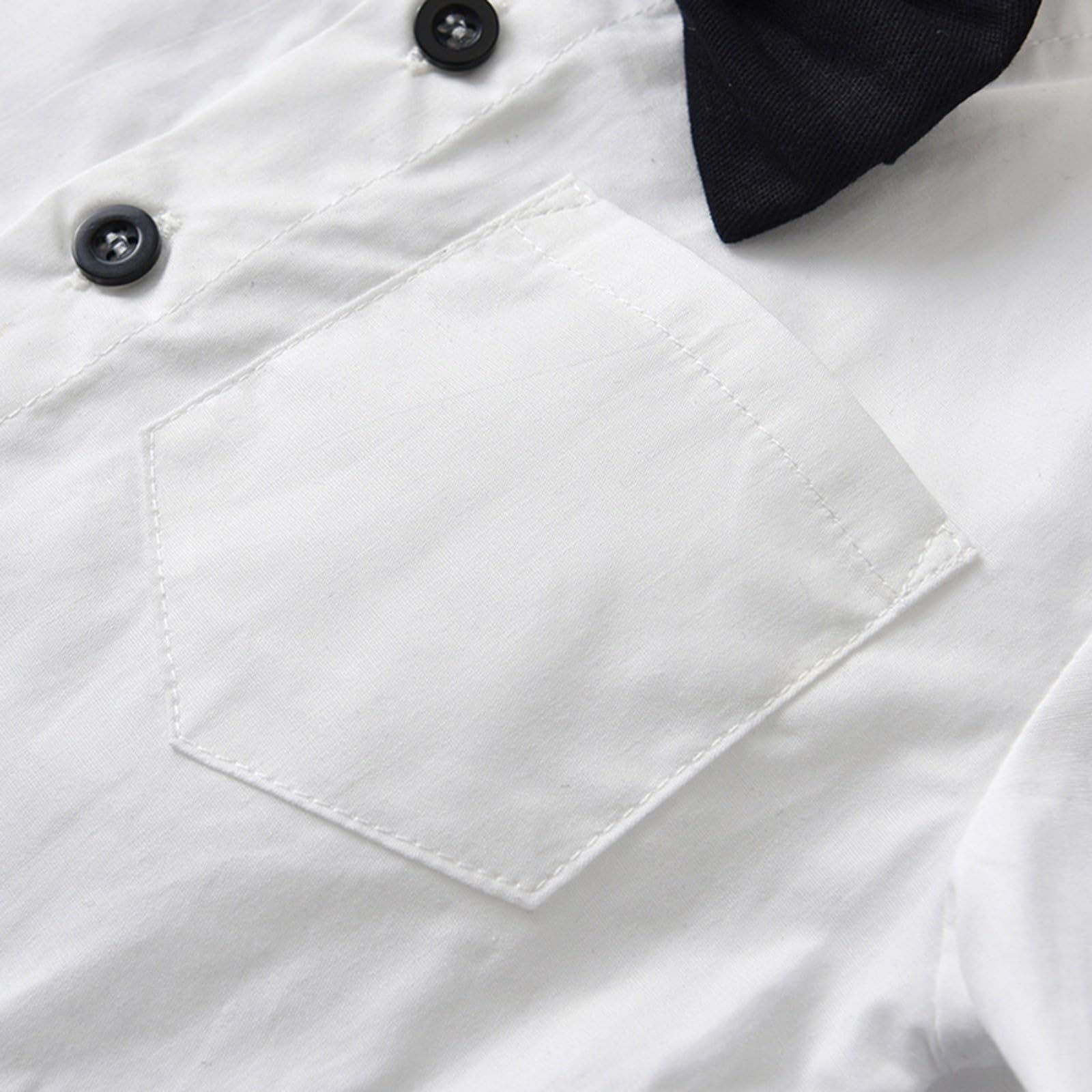 Set tinta unita maniche lunghe e pantaloni, look classico per bambino.