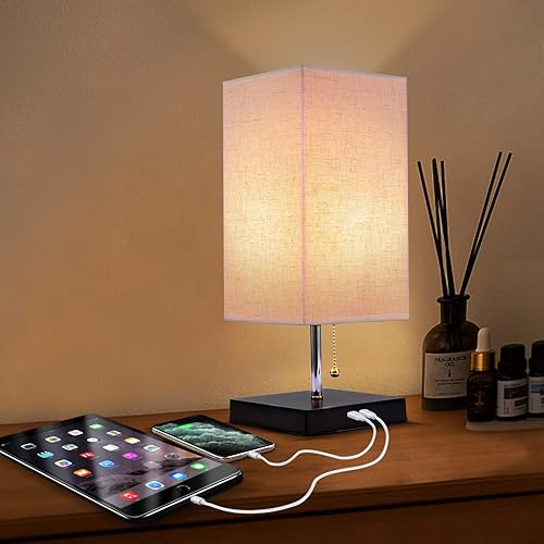 Siljoy Lámpara de mesa moderna con 2 puertos de carga USB, lámpara de mesita de noche con pantalla de tela beige, interruptor de cadena y base de