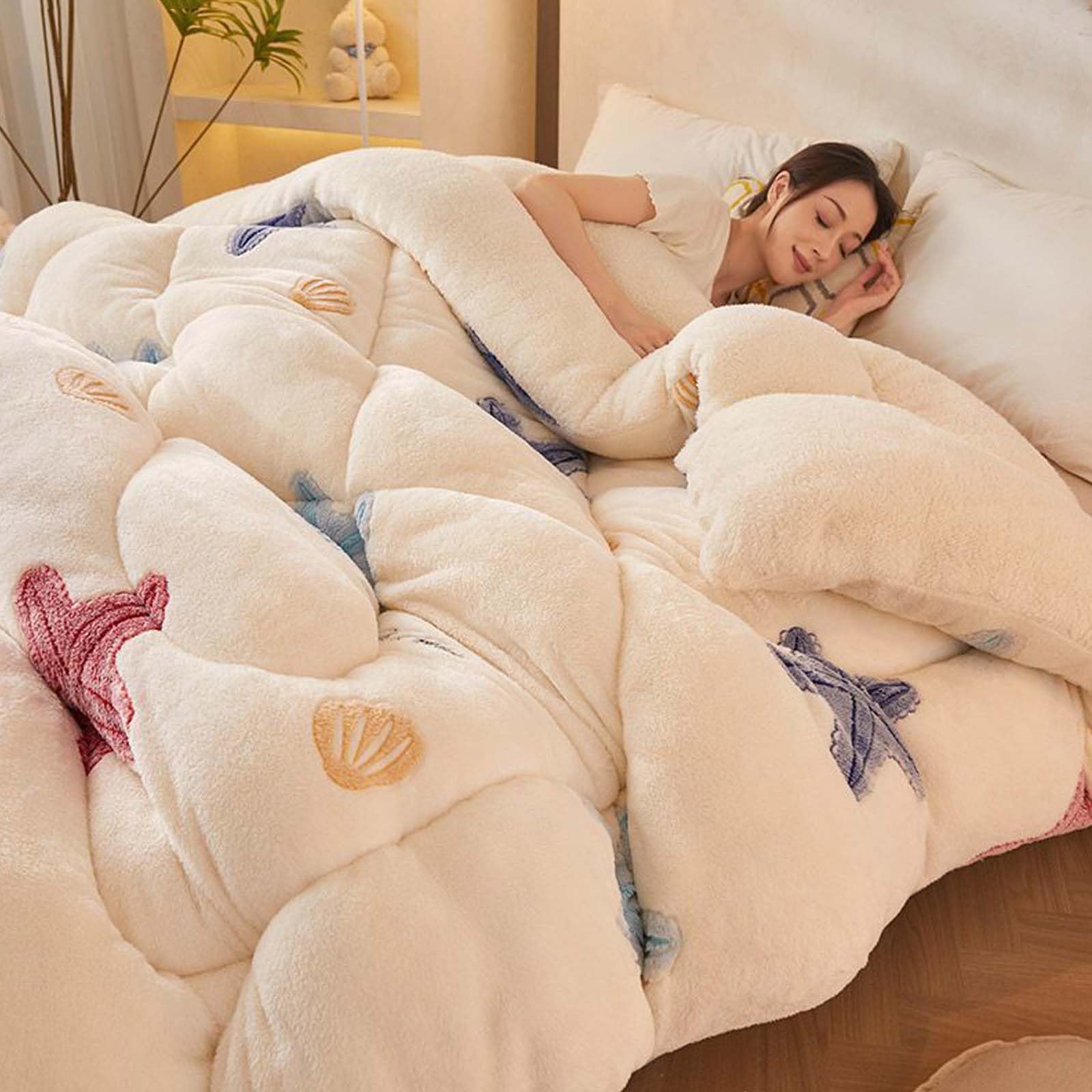 lsxlkha Luxurious Lamb Wool Quilt,Lightweight Breathable Warmth Thick Bed Comforters, Fluffy Plush Double-Sided Quilt for Cold Weather 150x200cm 3kg — image 1