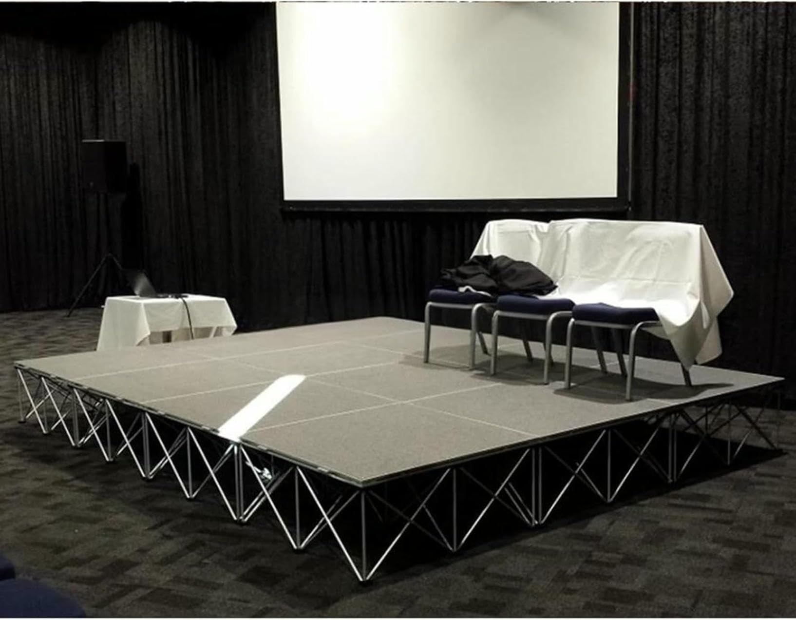 Plataforma Plegable para espectáculos con Plataformas modulares y conectables, Apta para Diversos Eventos, de diseño portátil, Ideal para conciertos y espectáculos al Aire Libre, con Altura