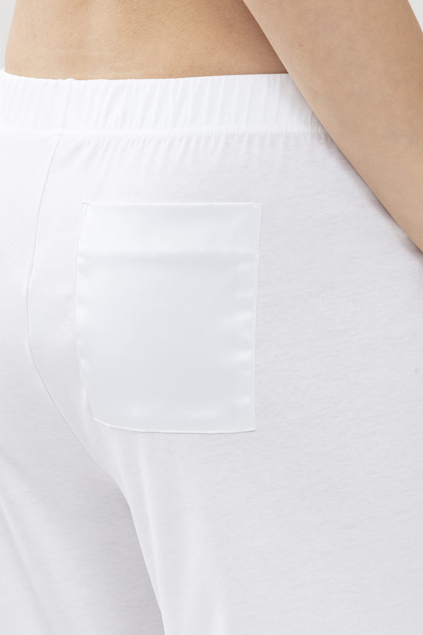 Mey Sleepsation Kurze Pyjama-Hosen für Damen, 100% Bio-Baumwolle – Schlafshorts im bequemen Bermuda-Stil - GOTS & Grüner Knopf Zertifiziert – auch als Kurze Hose für den Sommer – XS - XXL