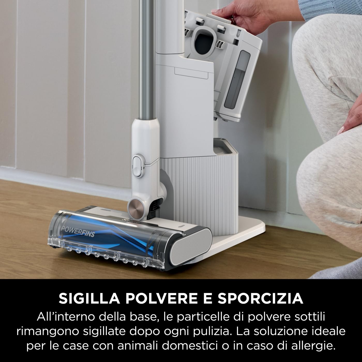 Shark Clean & Empty Aspirapolvere Senza Fili con Autosvuotamento, 40 Minuti di Autonomia, Leggero, Anti Hair Wrap, Bocchette per Animali e Fessure, Stazione di Ricarica, Luci LED, Bianco/Blu, BU3521EU