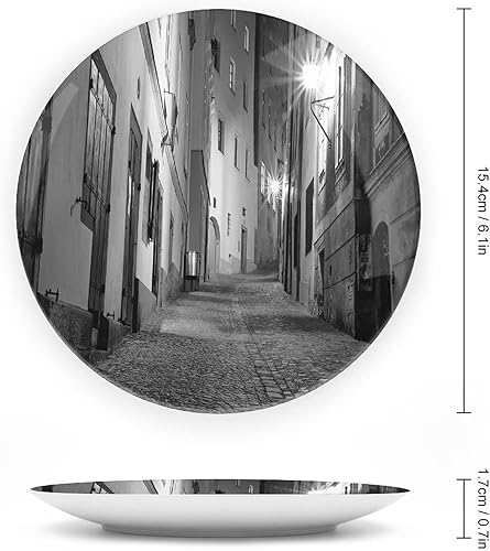 Miniatura 2 de LIGUTARS Platos de cerámica, platos decorativos de cerámica en blanco y negro, callejón europeo oscuro por la noche, calle vacía, 6 pulgadas, para