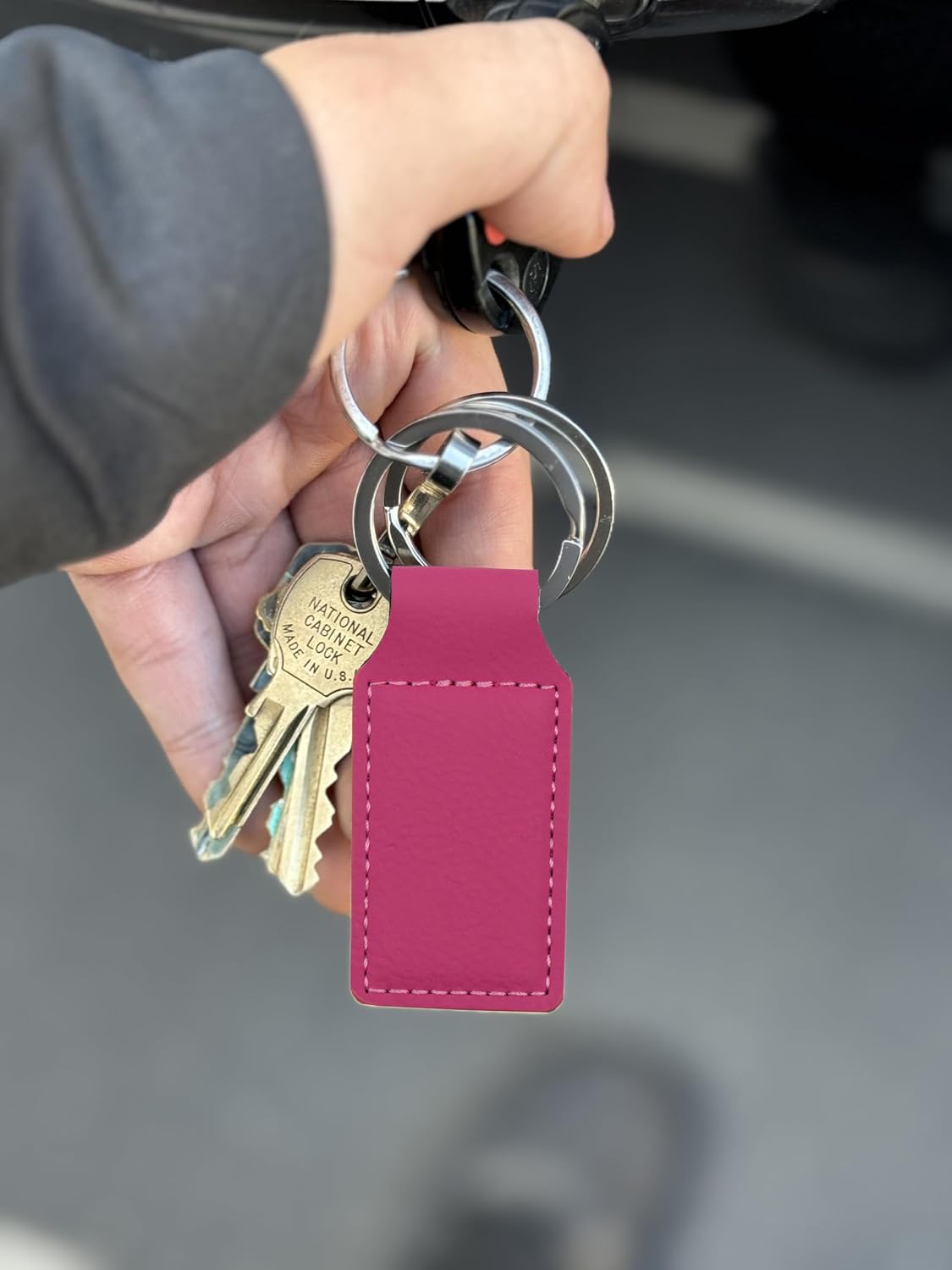 LaserGram Rectangle Keychain, Hawaiian Sea Turtle, Personalized Engraving Included (Hot Pink)