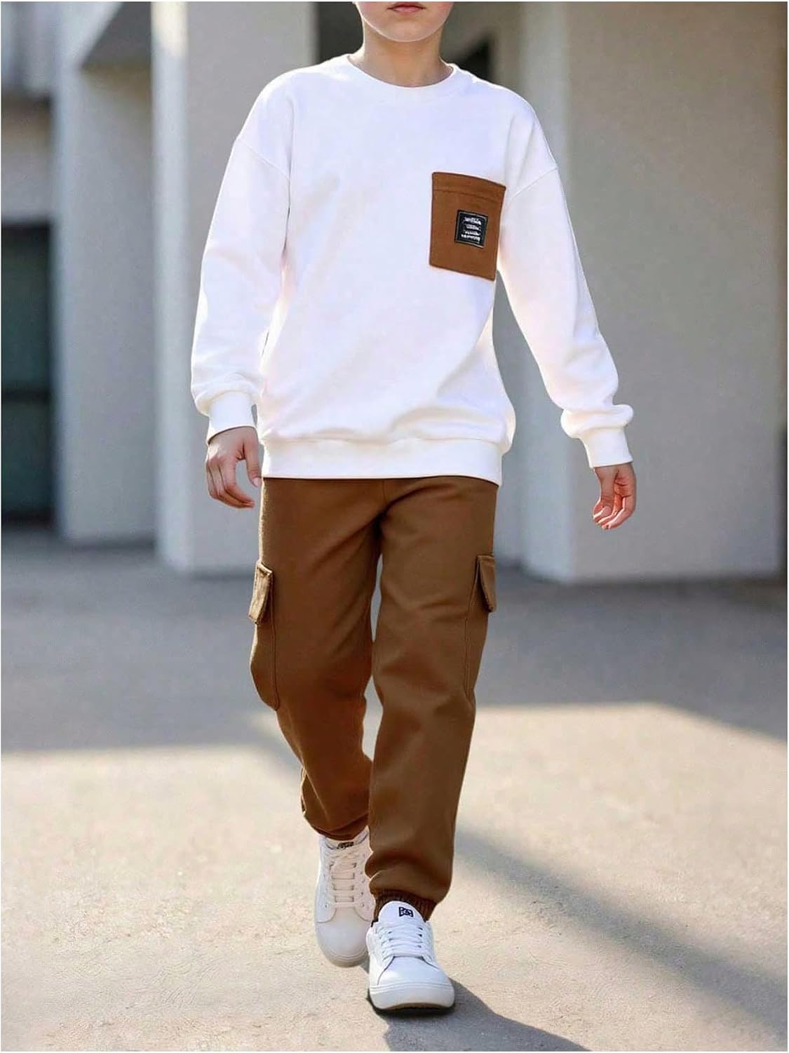 VIPWOLF Boy's Sweatsuit 2 Piece Joggers Sets Crewneck Long Sleeve Sweatshirts and Cargo Pants Teen Boy Clothes