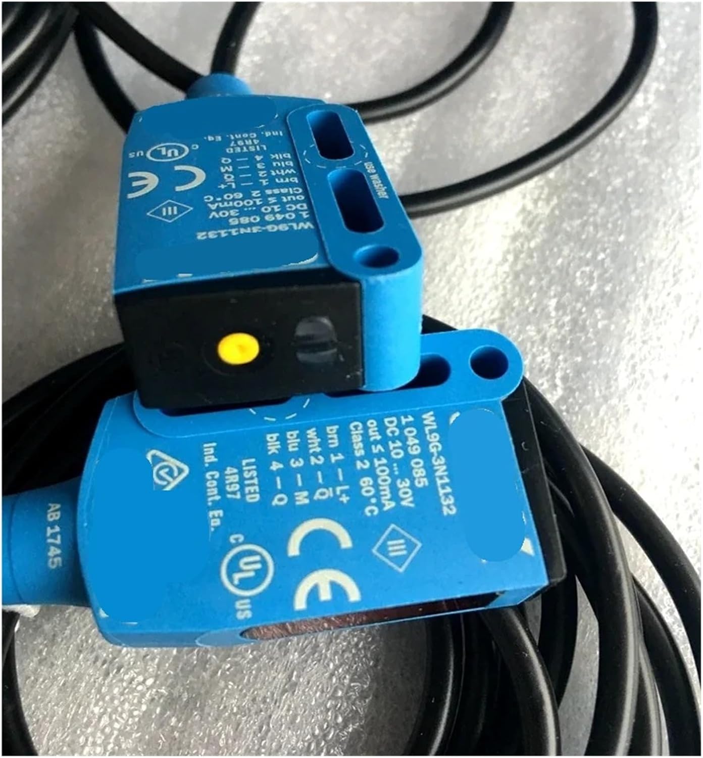 1pcs Photoelectric Sensor WL9G-3N1132P04