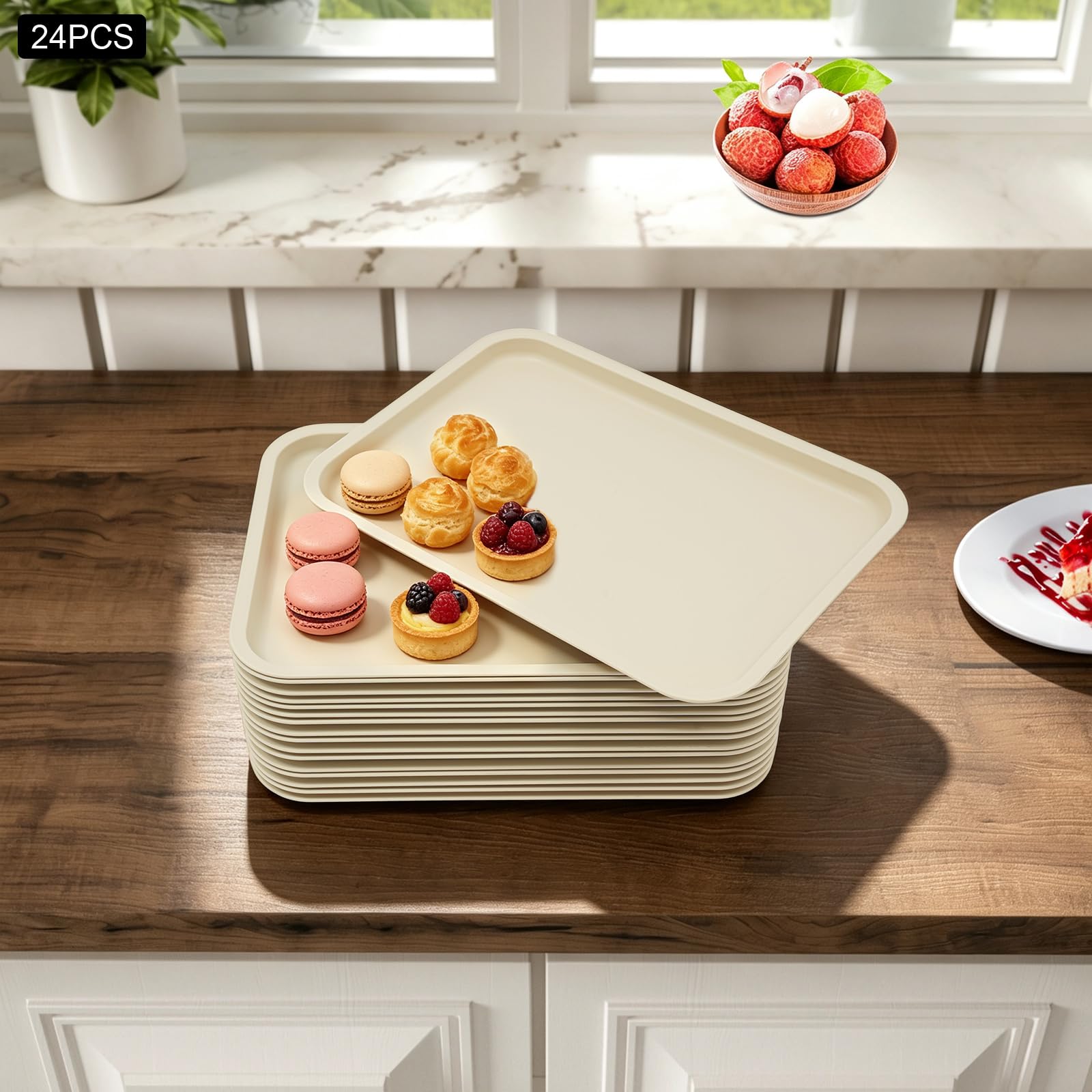 Lot de 24 plateaux rectangulaires - 36 x 27 cm - Beige - En plastique antidérapant - Passe au lave-vaisselle - Pour café, restaurant, maison, fête, buffet, restauration, rangement, décoration de table
