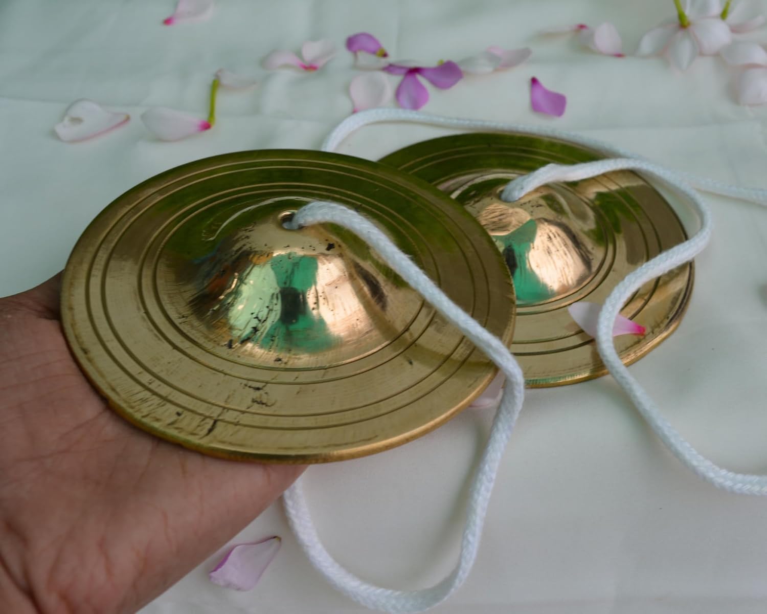 Brass Manjira Cymbals with Rope | Traditional Indian Hand Percussion Instrument for Puja, Bhajan, Aarti & Kirtan | Kartal Jodi for Temple Worship, Meditation, Yoga & Spiritual Music 4.25"inch