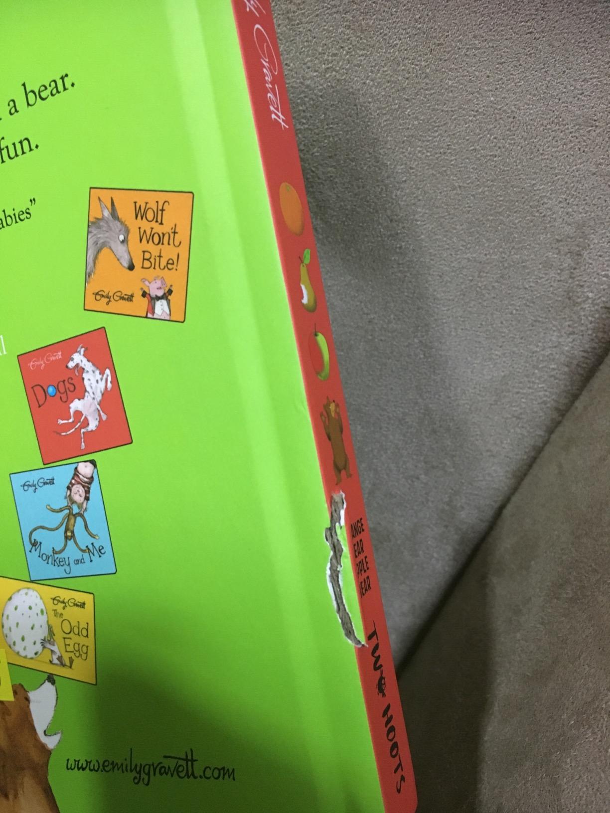Orange Pear Apple Bear Gravett, Emily, Gravett, Emily Amazon.in Books