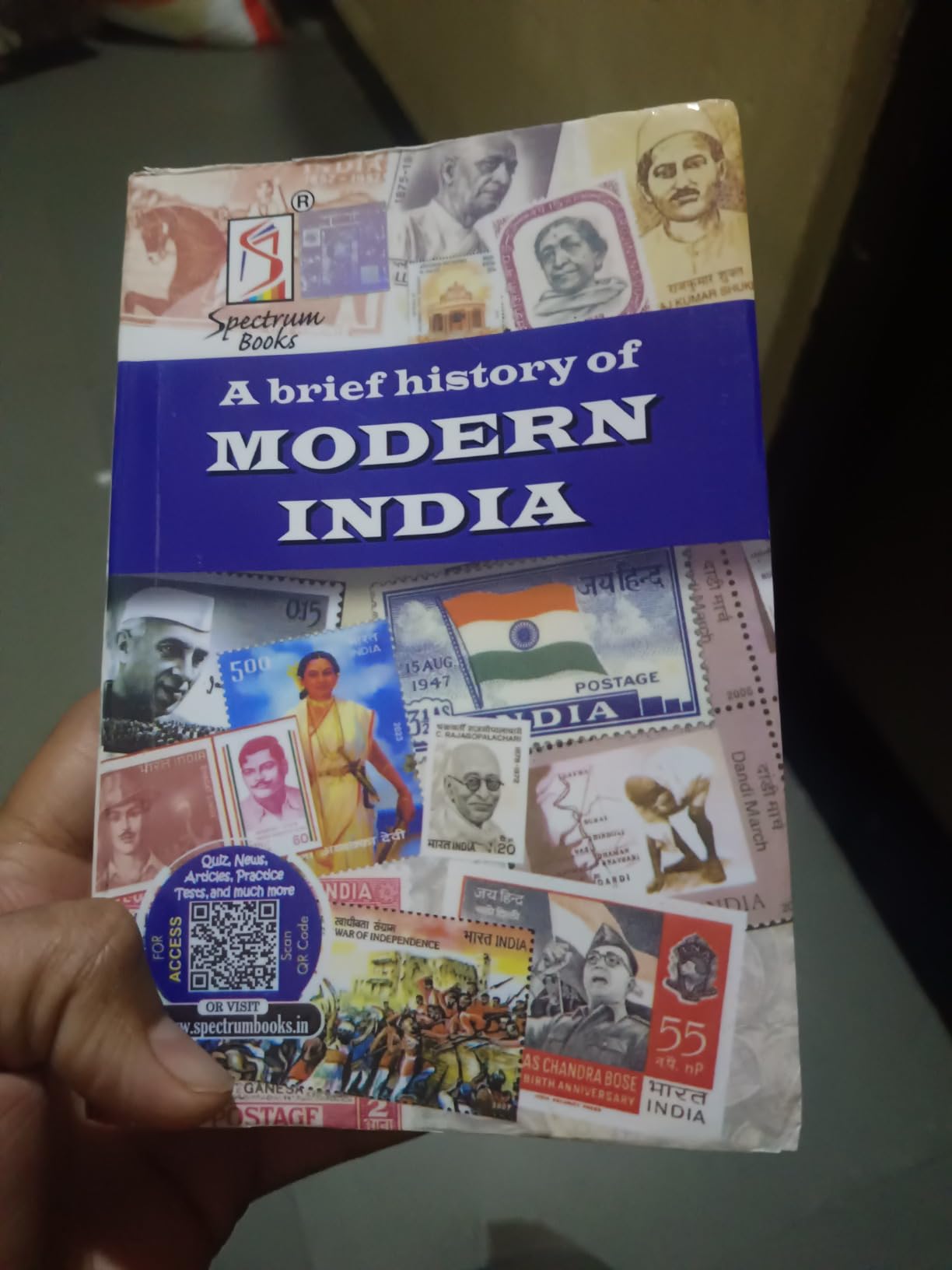 Buy A Brief History of Modern India | Spectrum | UPSC | Civil Services ...
