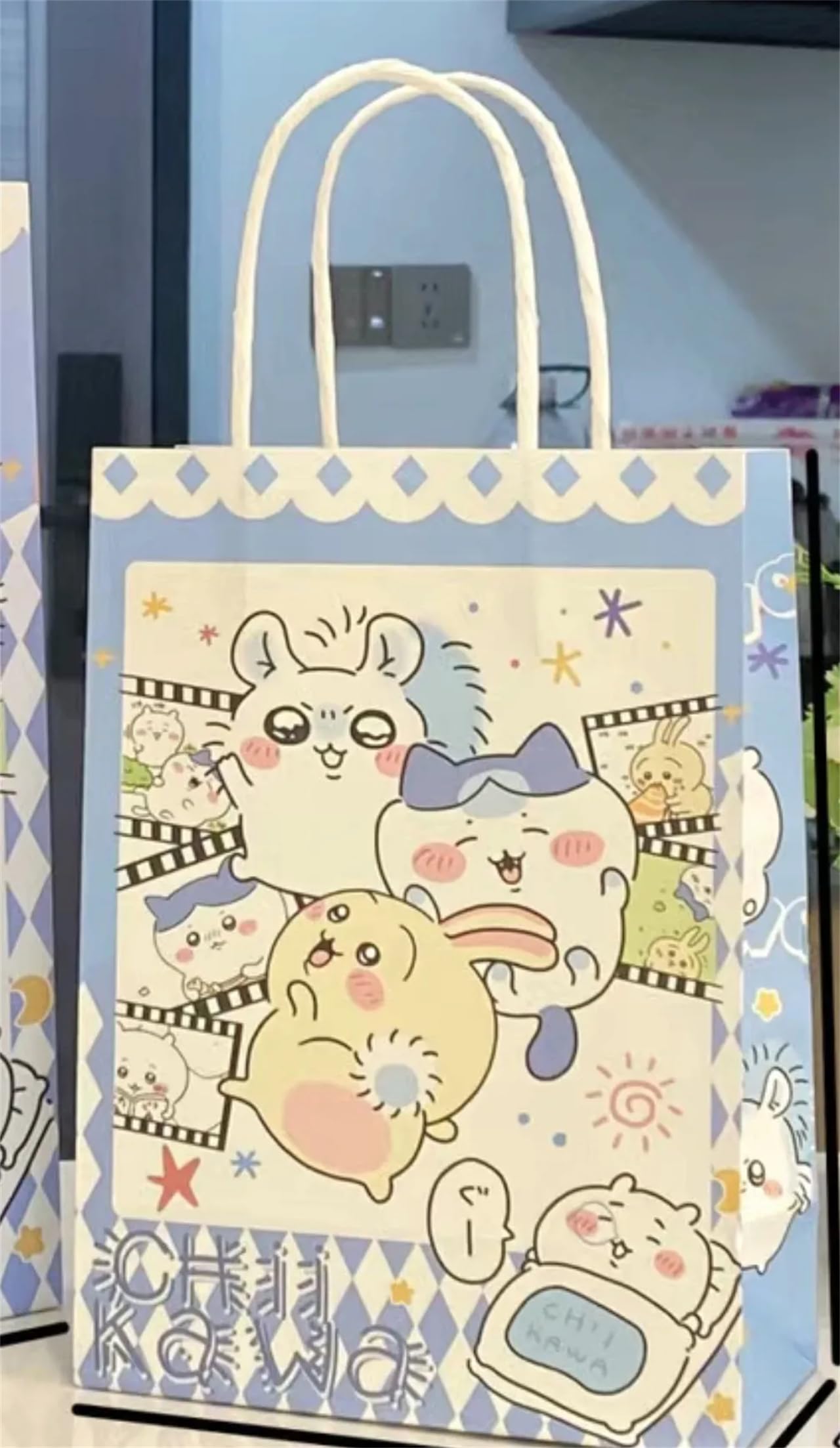 ちいかわ うさぎ 袋 ちいかわ 巾着（うさぎ） | ちいかわマーケット 公式グッズショップ