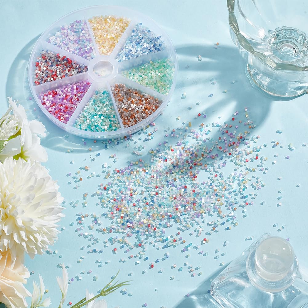 Etwa 16000 Stück Glasperlen 1.6mm 8 Farben Glasperlen Rocailles Perlen Taillenperlen Mehrfarbig Runde Mini Abstandsperlen Zur Schmuckherstellung Weihnachtsdekoration
