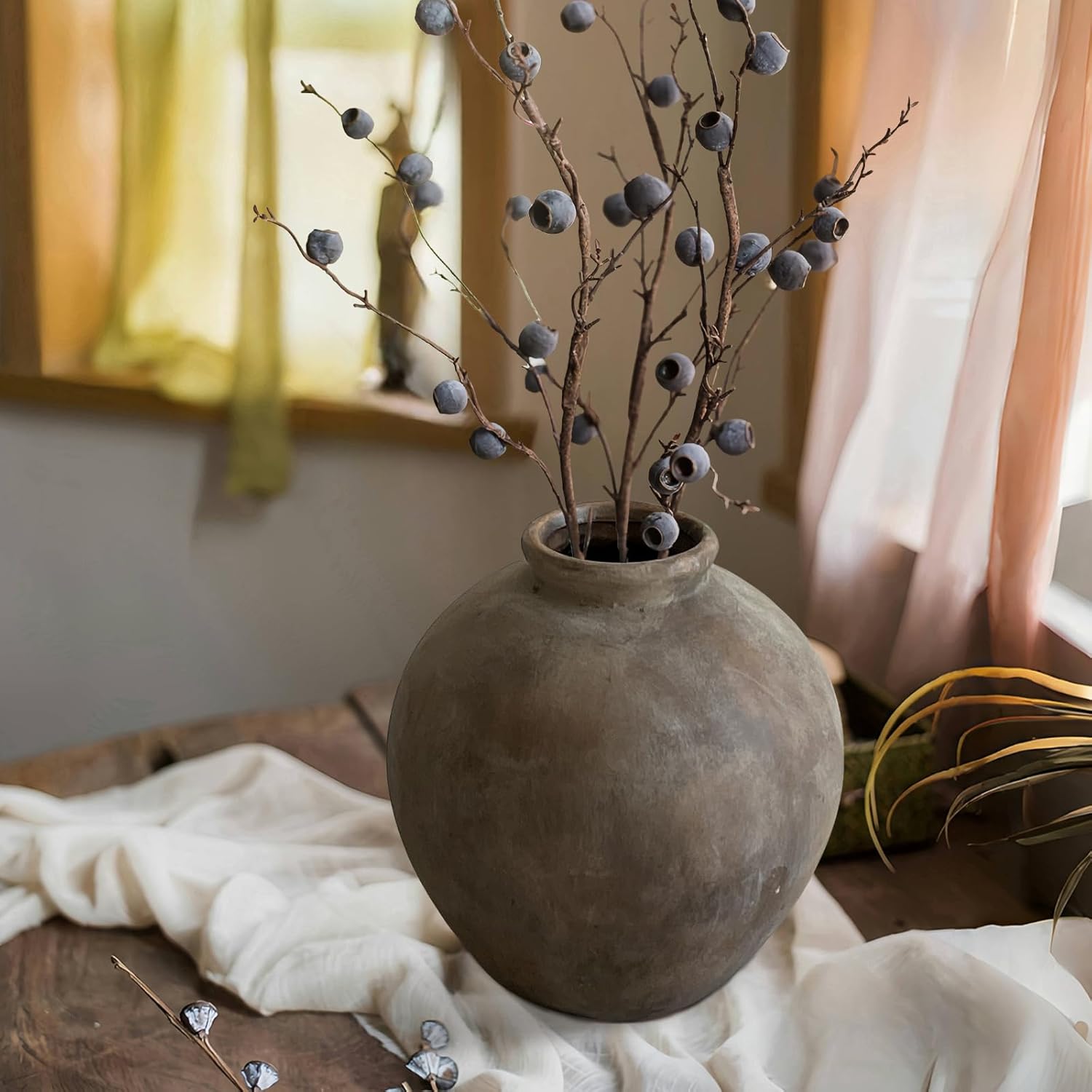 7.87 Inch Farmhouse Decor Ceramic Rustic Vase, Handmade Brown Pottery Flower Vase for Home Decor, Vintage Centerpiece Vase for Living Room & Kitchen, Ceramic Flower Vase for Table Decoration