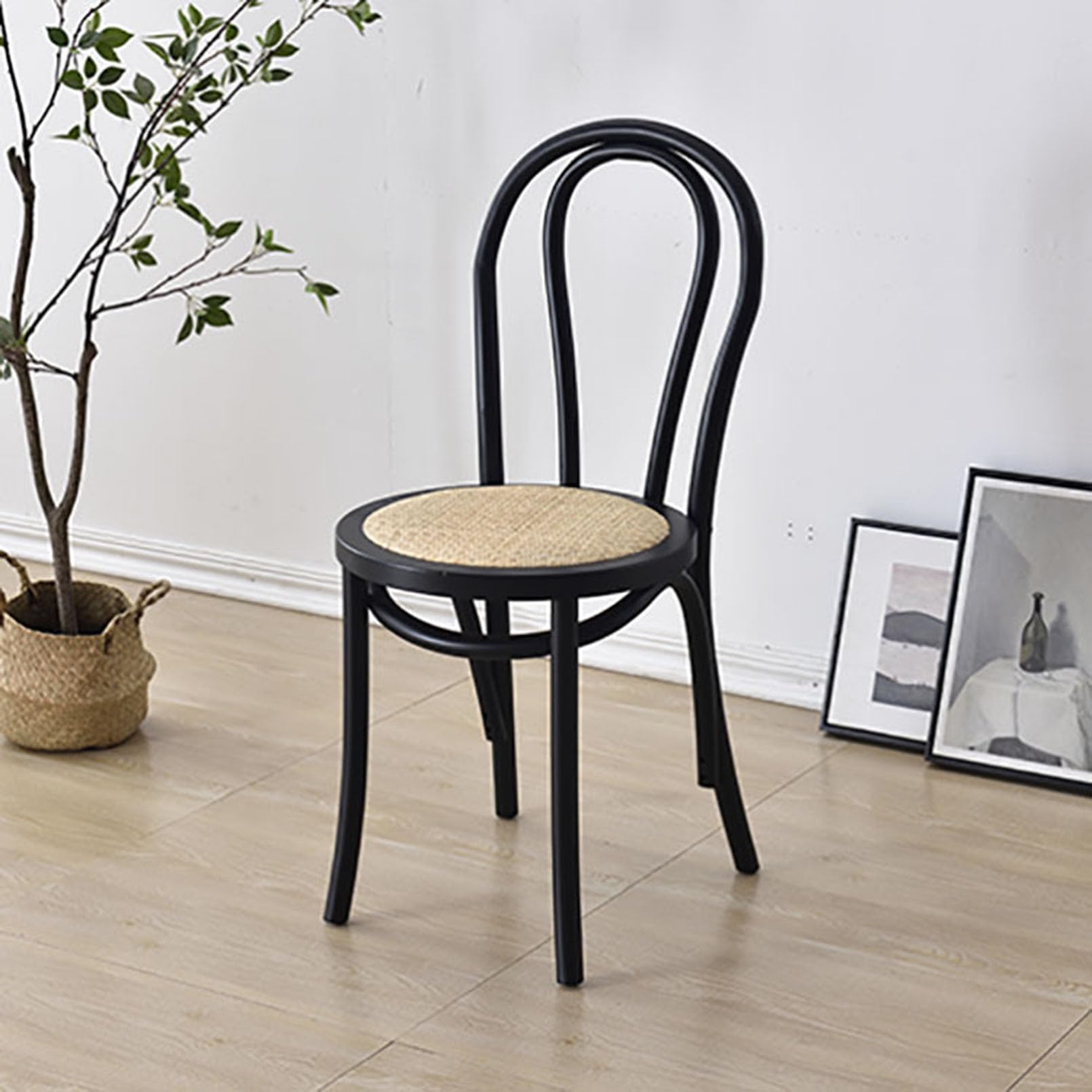 Nowoczesne krzesło do jadalni z połowy wieku - zakrzywione tapicerowane oparcie, lite drewno i rattanowy design do salonu, kuchni, sypialni, biura, hoteli, sklepu - stylowe i wygodne