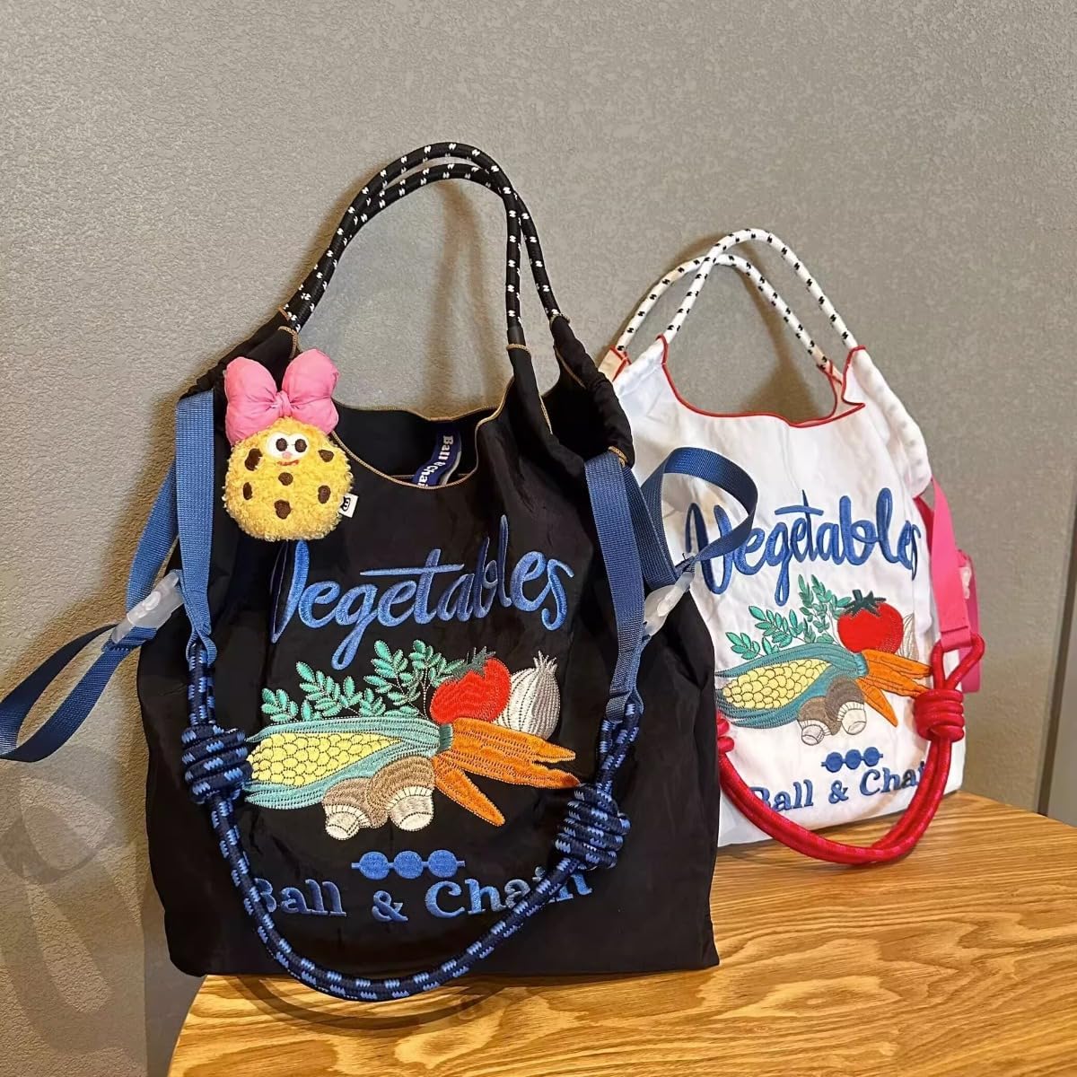 [Dlwk] エコバッグ 刺繍入り 折りたたみ式 コンパクト 軽量 大容量 収納性に優れる 繰り返し使用可能 買い物用トート リュッ