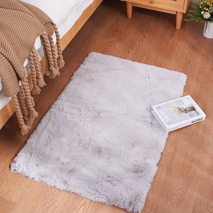 Ghouse Kurzflor Wohnzimmer Teppich Schlafzimmer Matte Moderner Home Flauschig Weich Teppiche für Kinderzimmer Anti-Rutsch Unterseite Waschbarer Teppich 60×90 cm Grau