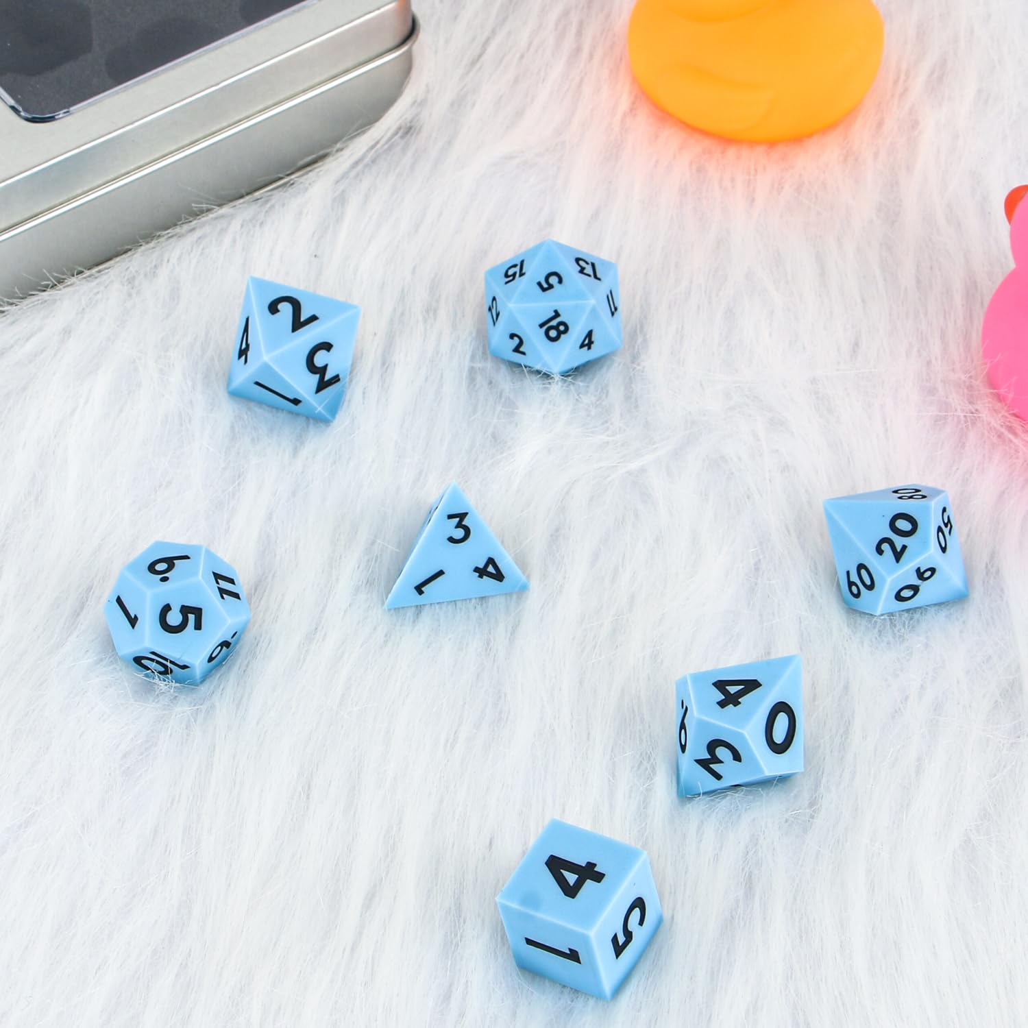 DND Zestaw kości do gry w kości Sharp Edge, 7-częściowy, DND, wielościenne, ze złotym liściem, wykwintne blaszane pudełko, idealne do Dungeons & Dragons RPG i gier planszowych (niebiesko-czarny