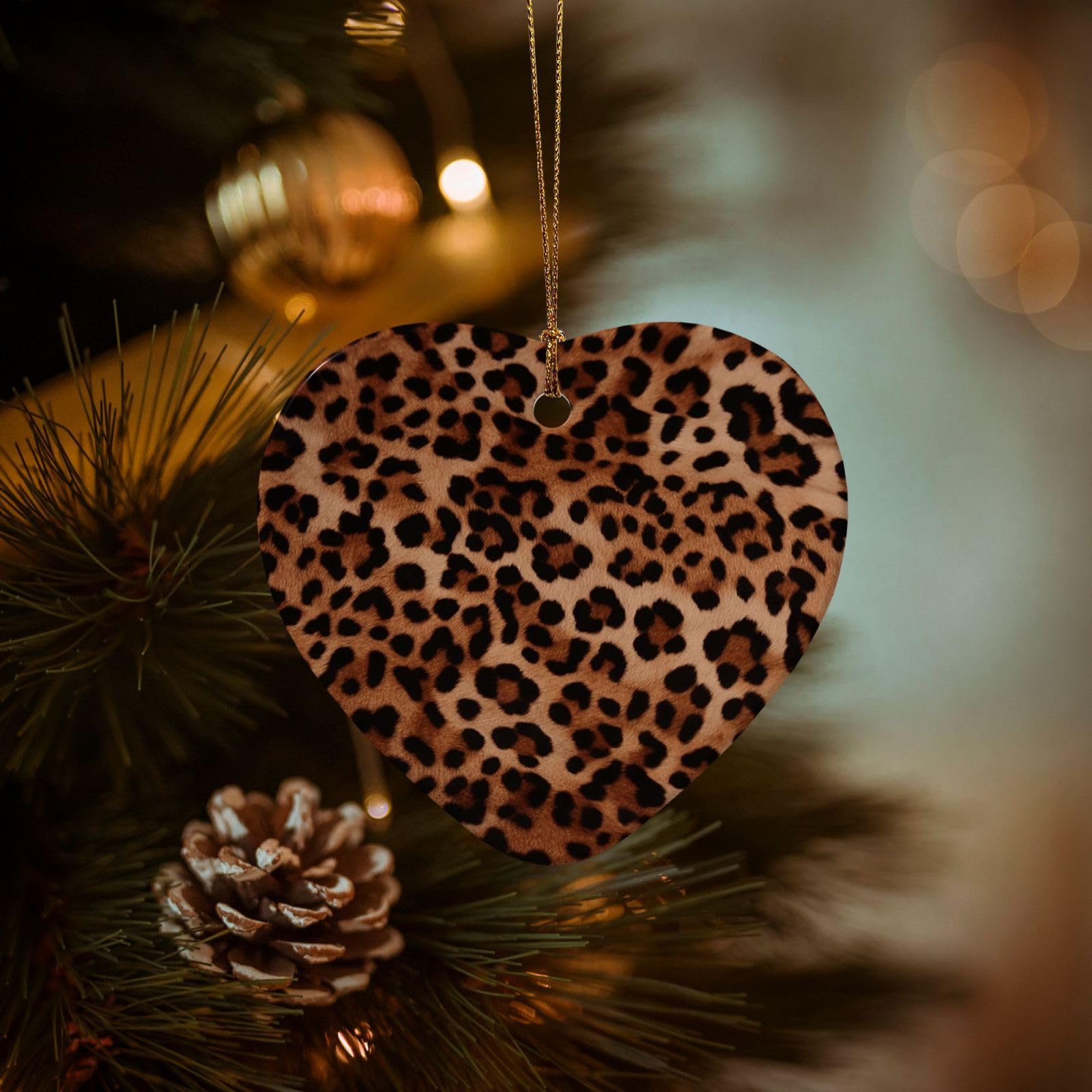 Christmas Ornaments for Christmas Tree Decoration Hanging Leopard Print Ornament with Gold Ribbon Crafts Heart Shape Ceramic Pendant for Keepsake Gifts Xmas Decor Party Supplies