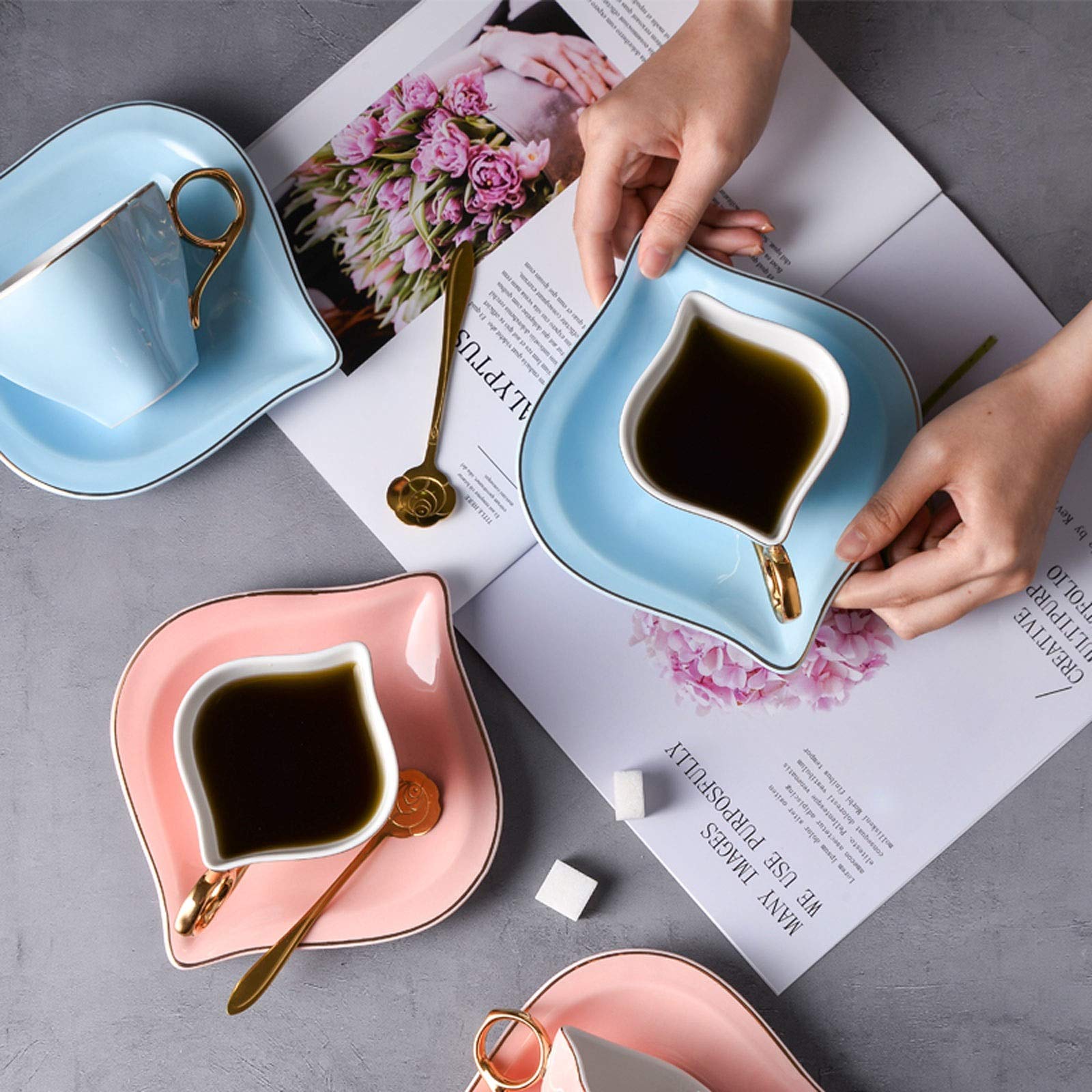 Filiżanki do kawy Ceramiczne espresso ze spodkami i metalowym kubkiem 6,8 uncji filiżanki do cappuccino zestaw 2 filiżanek do herbaty zestawy upominkowe na imprezę do domu, biura, na imprezę, prezent