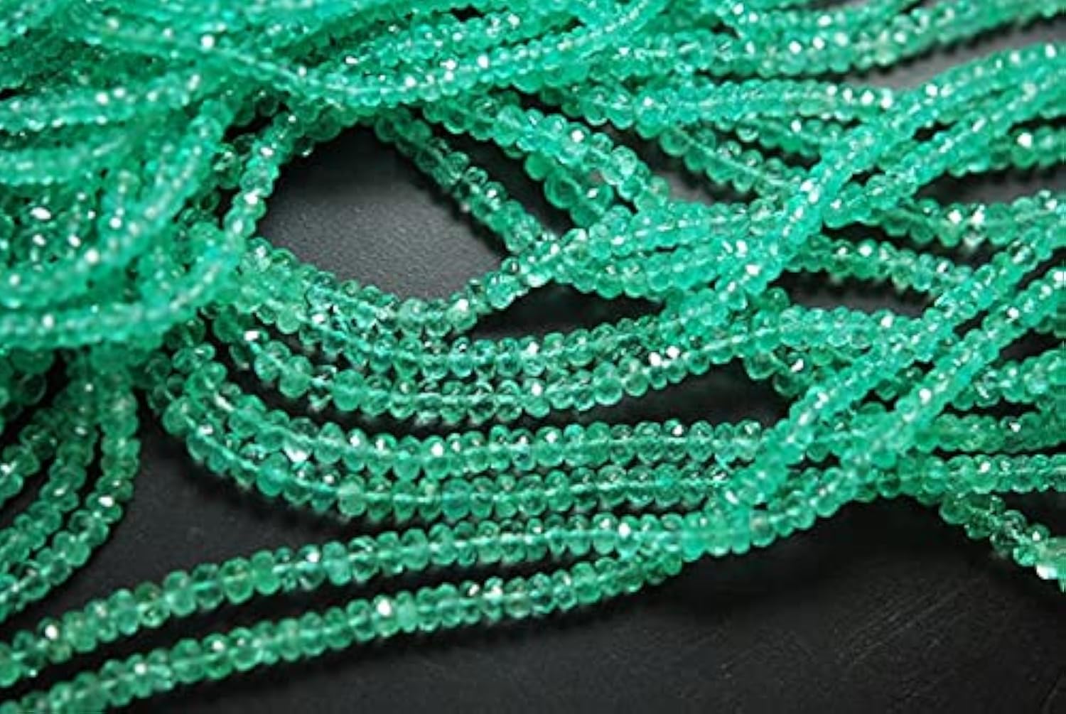 Émeraude de Colombie authentique LKBEADS pour éviter les contrefaçons en création de bijoux