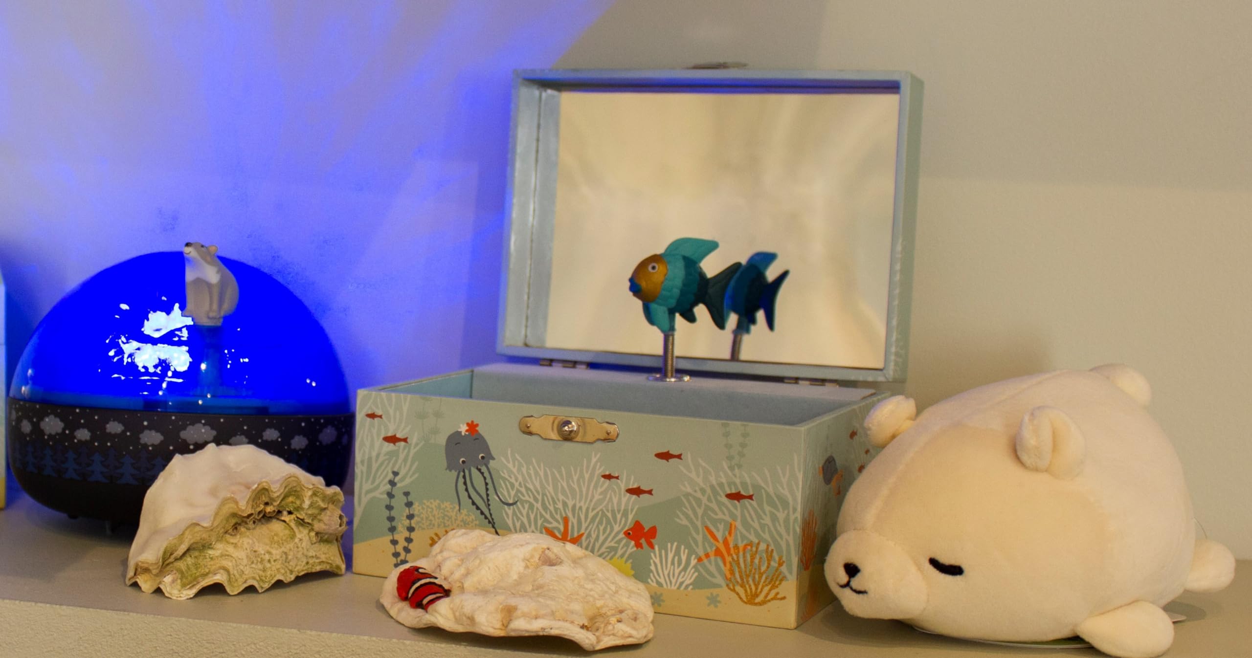 TROUSSELIER - Océan - Boîte à Trésors & Bijoux Musicale - Idéal Cadeau Enfant - Phosphorescent - Brille dans la nuit