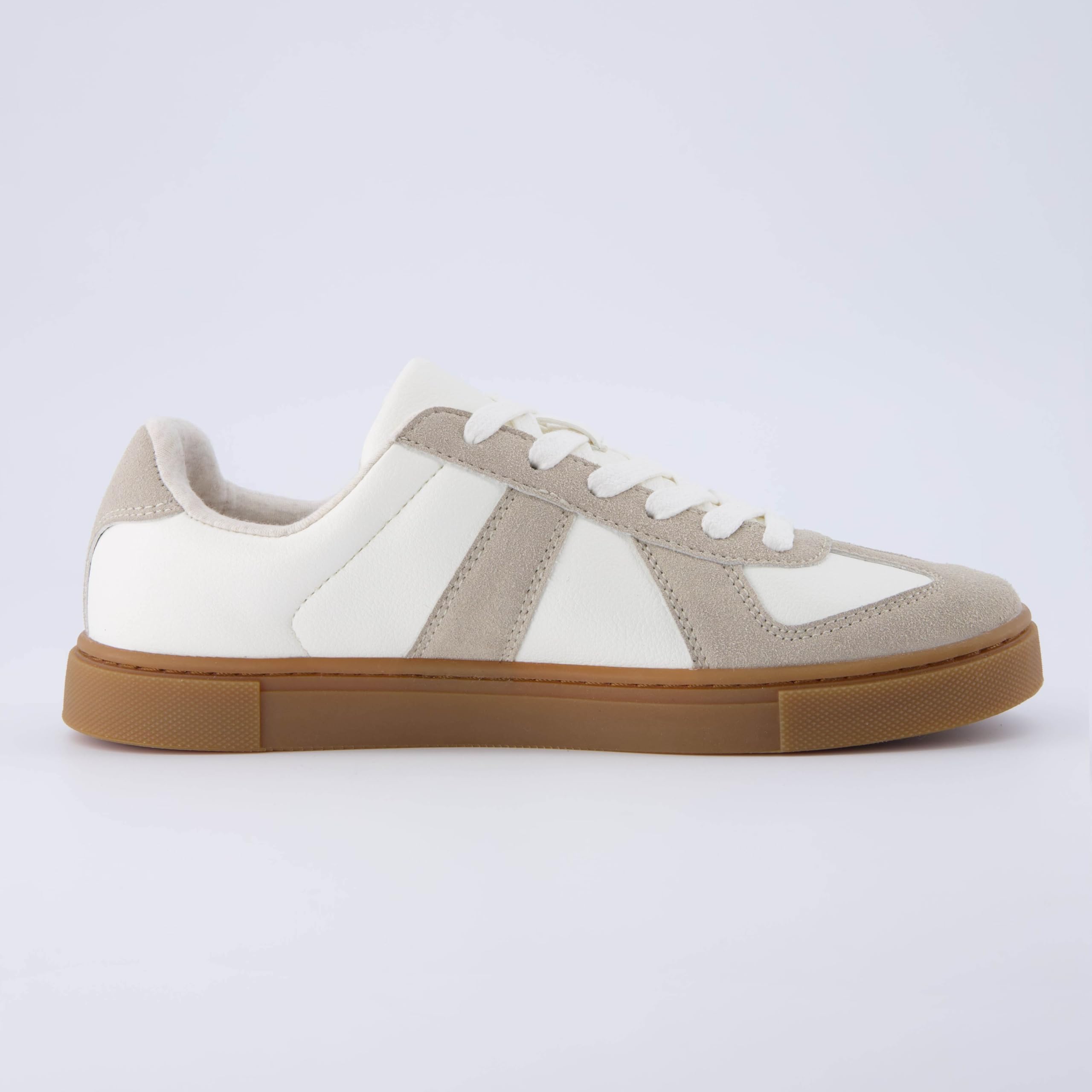CUSHIONAIRE Zapatilla Deportiva Bailey con Cordones para Mujer + Espuma cómoda, Anchos Anchos Disponibles, Blanco/Gris 38 EU