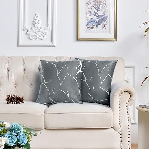 Miniatura 10 de FY FIBER HOUSE Juego de 2 fundas de almohada de terciopelo de 16 x 16 pulgadas, fundas de almohada con estampado de rayas lilas, fundas de cojín