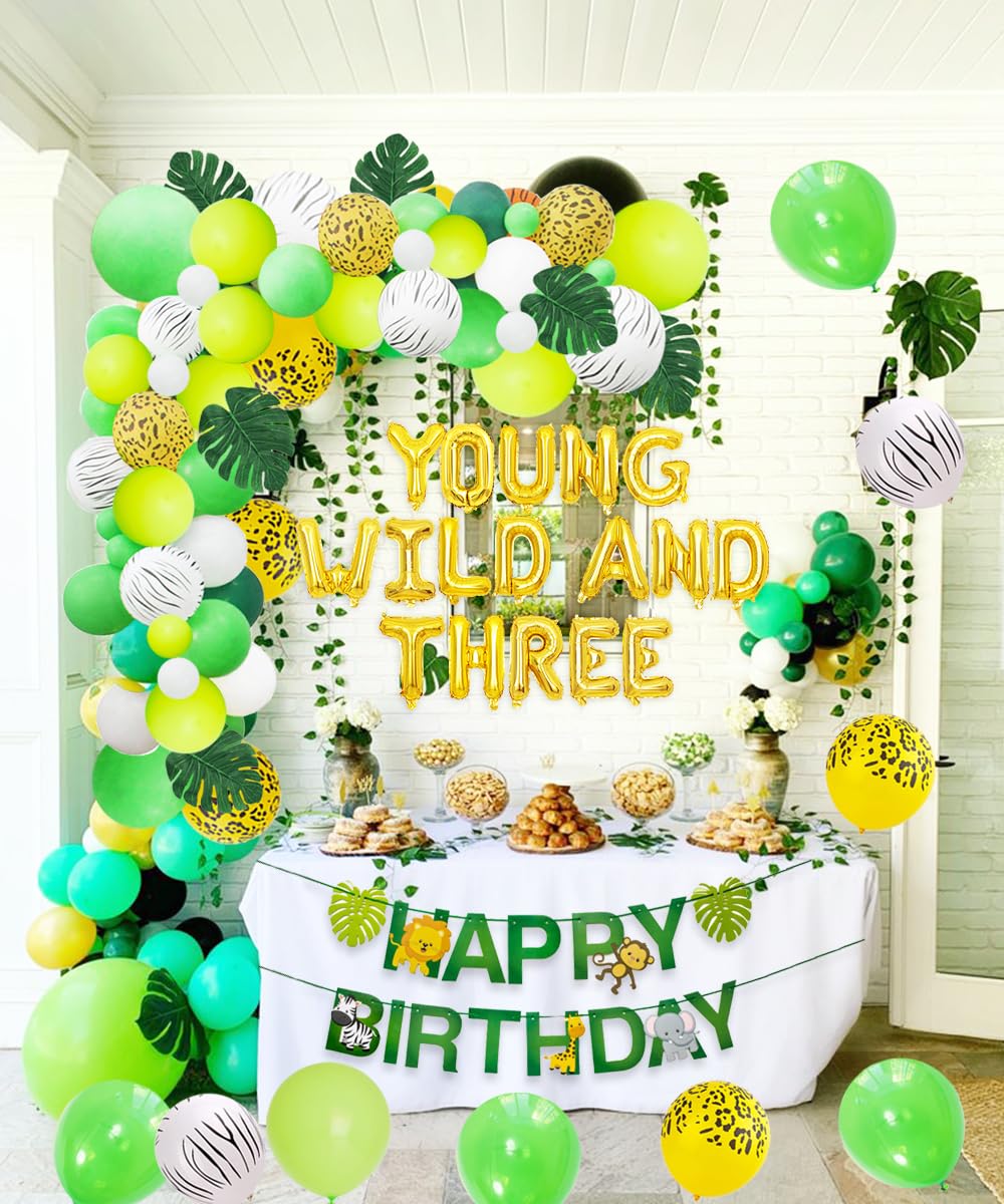 Mowtential 101 Pièces Kit Anniversaire Football 8 Ans,2025 Nouveau Deco Anniversaire Garcon Vert,Ballon Foot,Fond, Bannière,Nappe,Assiette,Tasse,Serviett(8 Ans Deco Foot