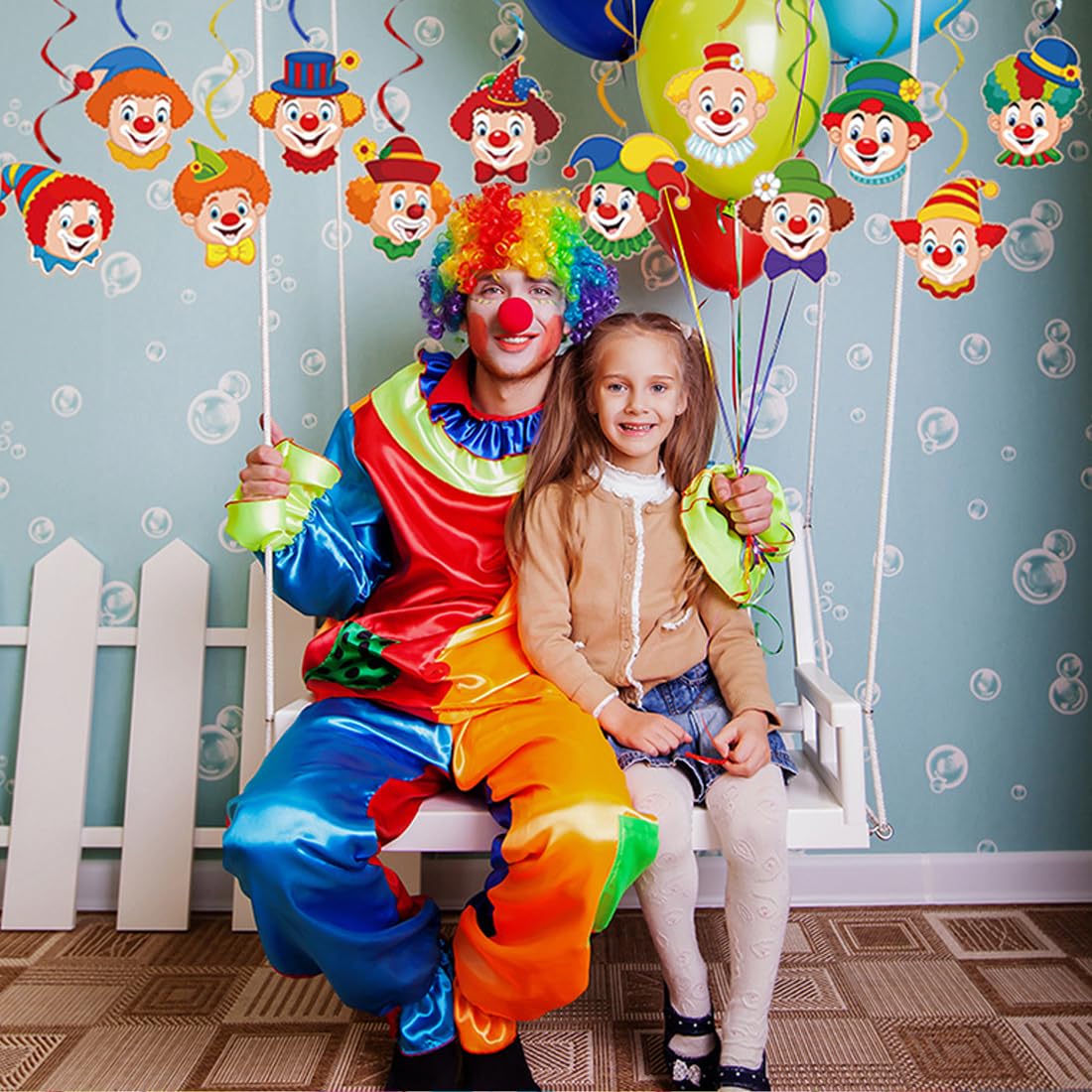 12 Guirlandes Spirales Clown pour Carnaval avec Motif de Clown - Serpentins Suspendus pour Décoration de Plafond - Décoration Tourbillonnante pour Mardi Gras, Fête de Cirque