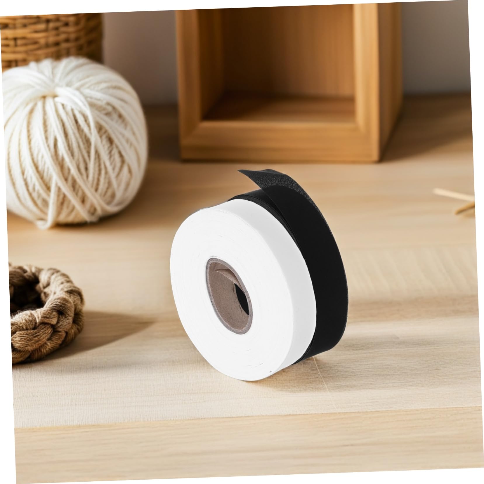 Sewroro 4rouleaux Ruban de Biais Sergé pour Couture de Rideaux de Chacun Ruban de Finition pour Ourlets de Réparation de Vêtements Décorations Intérieures