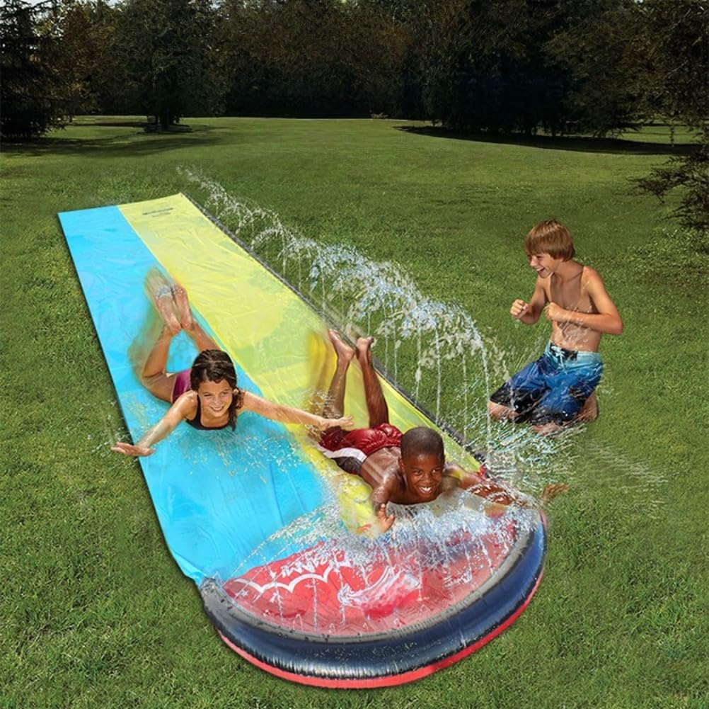 Toboggan Aquatique avec 2 Bodyboards, 480x145cm Toboggan à Eau pour Double Glissade, Toboggan de Pelouse d'eau avec Arroseur Intégré, Jouet d'été pour Enfants Adulte, Plaisir en Plein Air dans Jardin