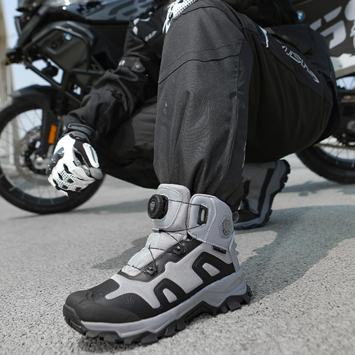 SDEQA Stivali Moto Uomo Donna Scarpe de Moto | Antiscivolo Impermeabili Traspiranti Supporto alla Caviglia e Shift